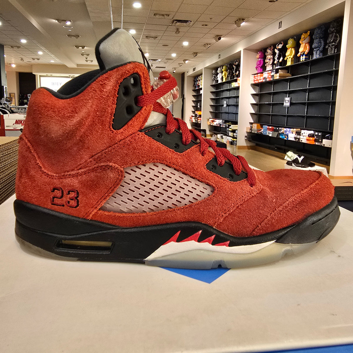 Jordan 5 Retro Raging Bull Red (2021) SZ 9 USED REP BOX