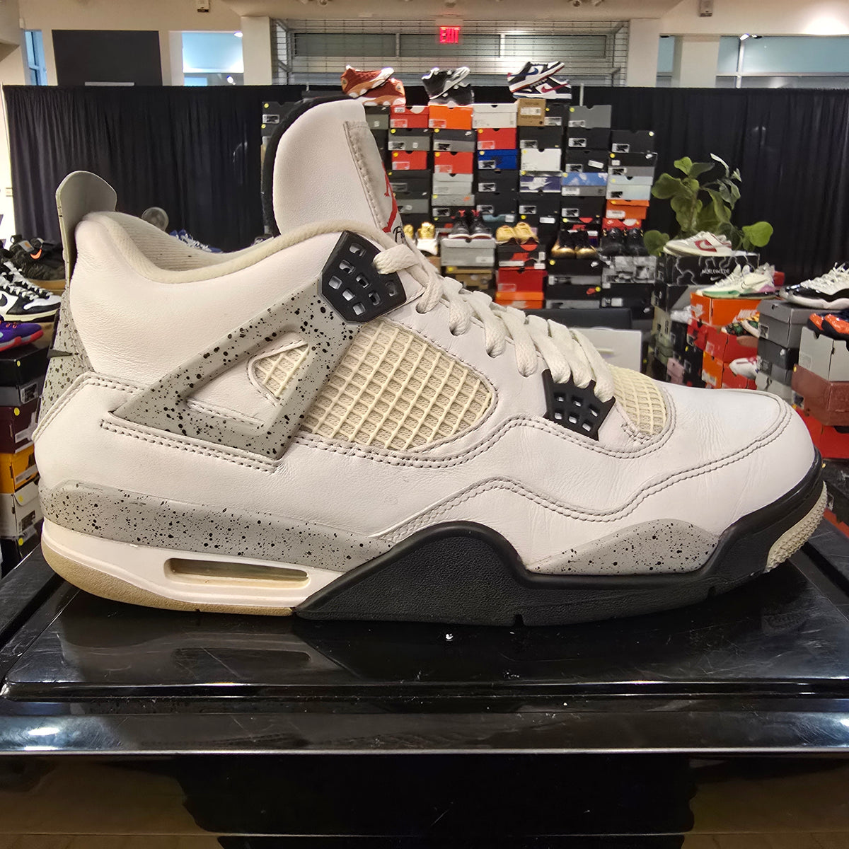 Jordan 4 Retro White Cement (2016) SZ 11.5 USED