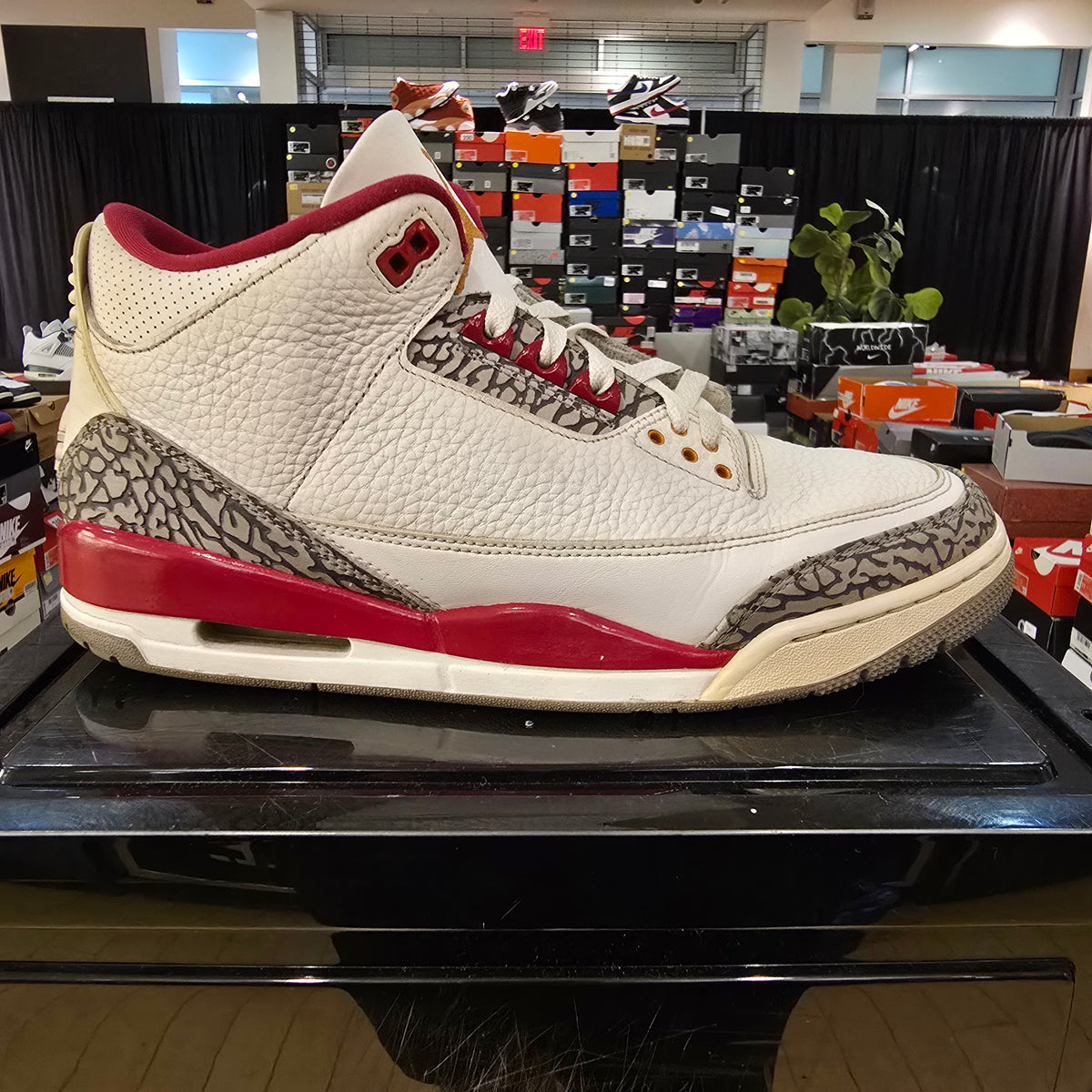 Jordan 3 Retro Cardinal Red SZ 11.5 USED