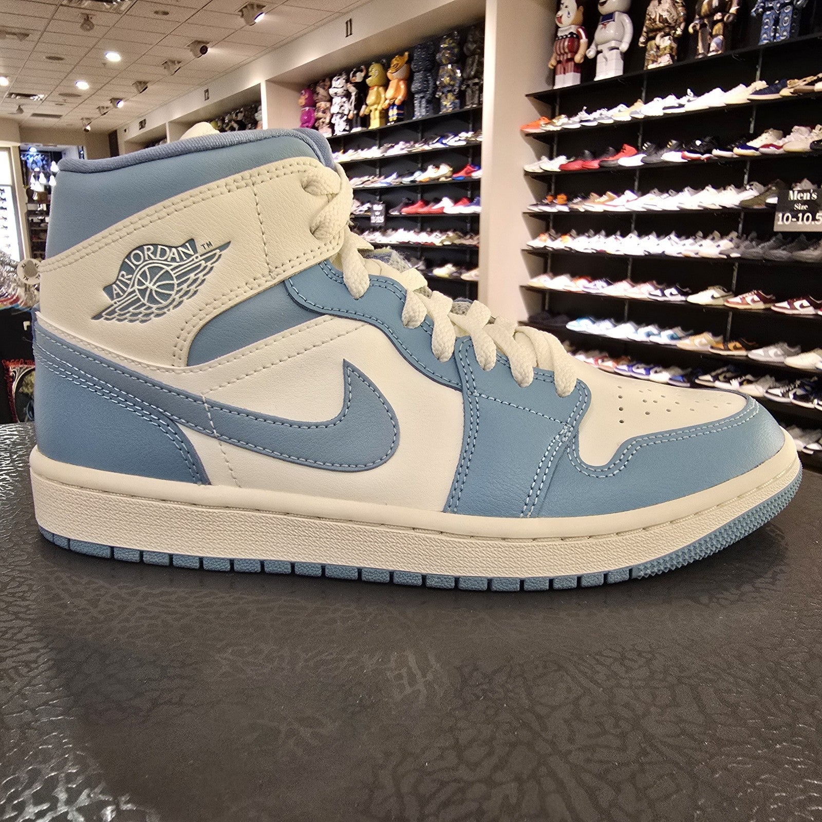 Size 7 - Air Jordan 1 Mid University Blue Women's