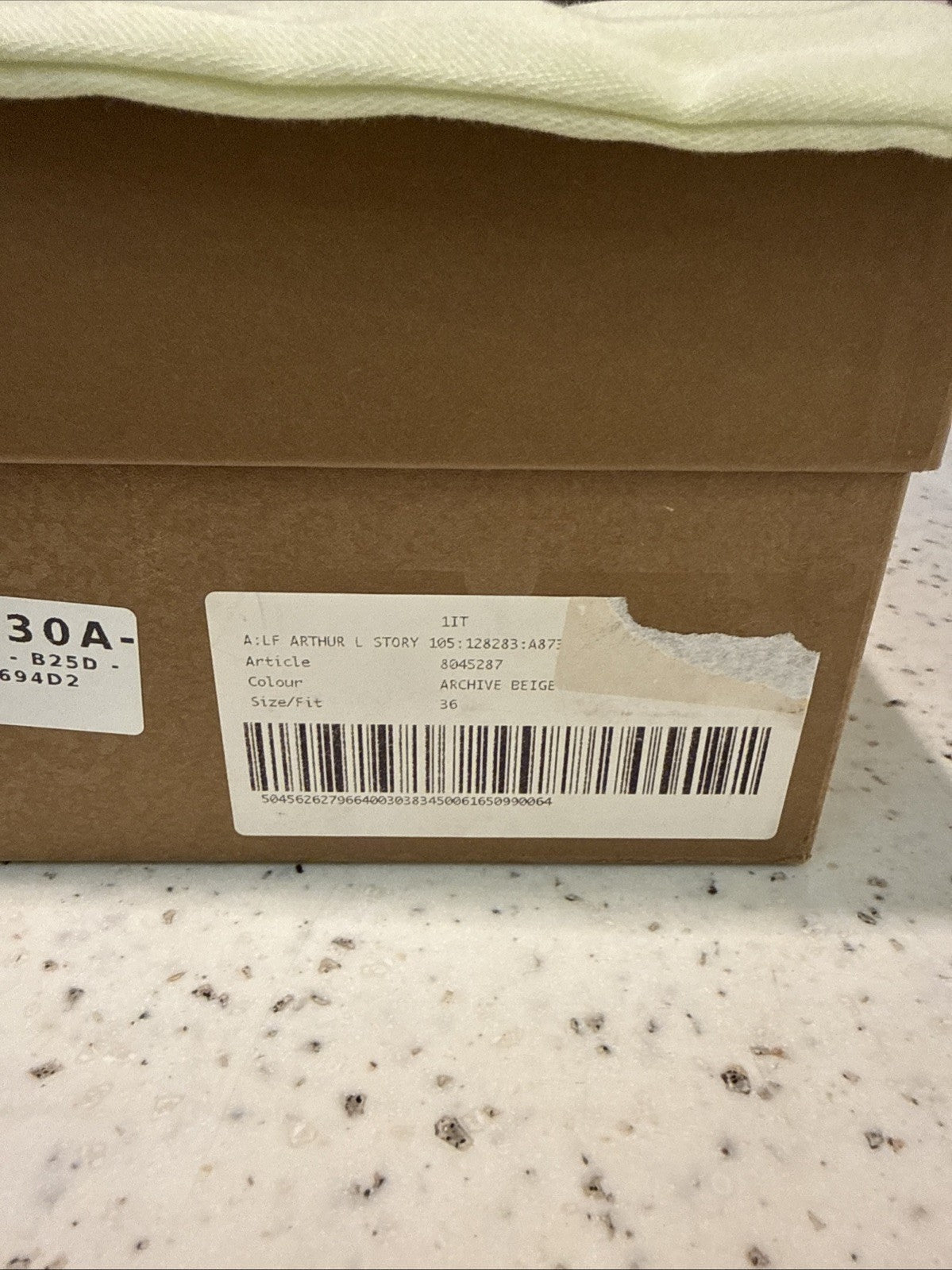 burberry shoes Woman Size 5.5