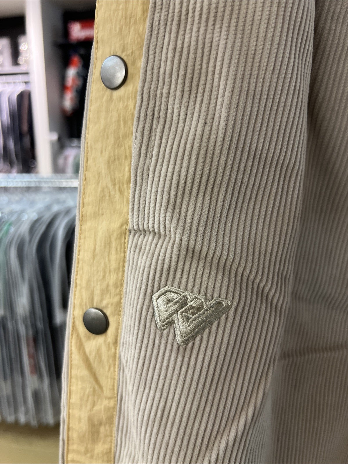 Air Jordan x Russell Westbrook Honor the Gift Pants Sz M