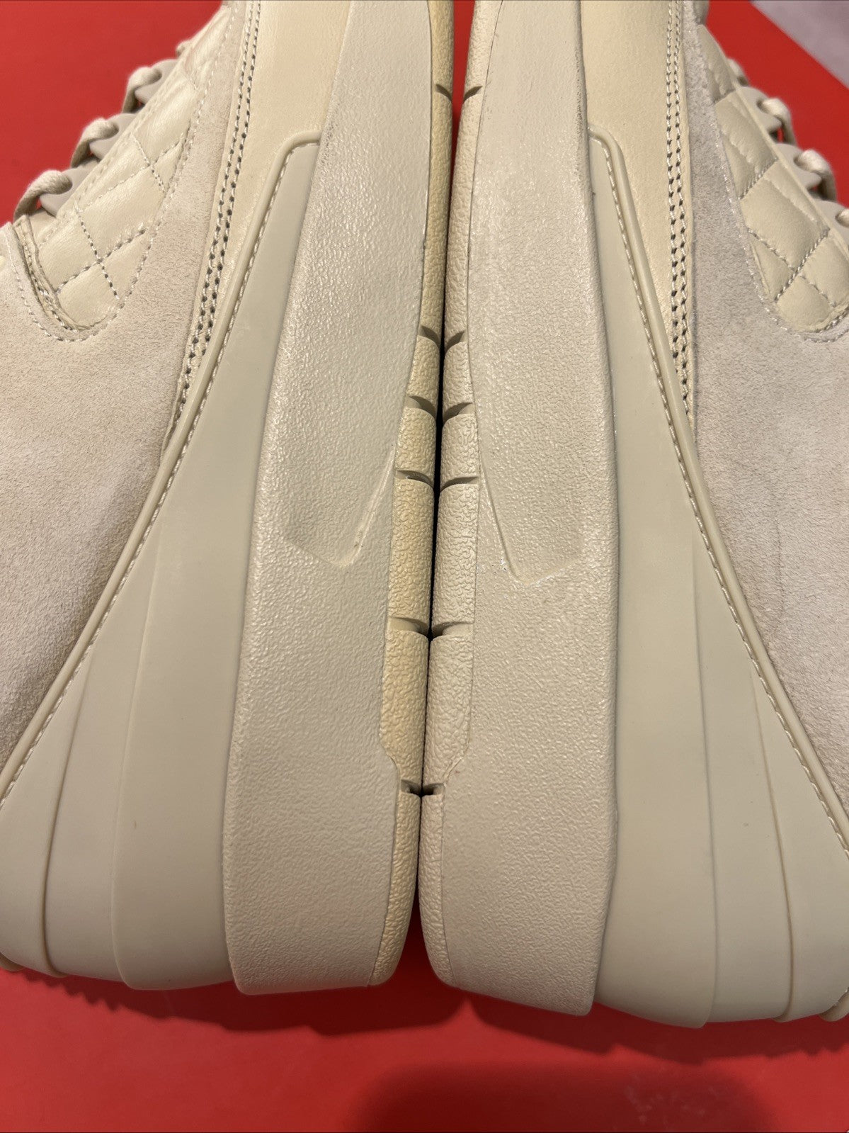 Air Jordan RETRO 2 'JUST DON BEACH' Sz 8.5 DEFECT