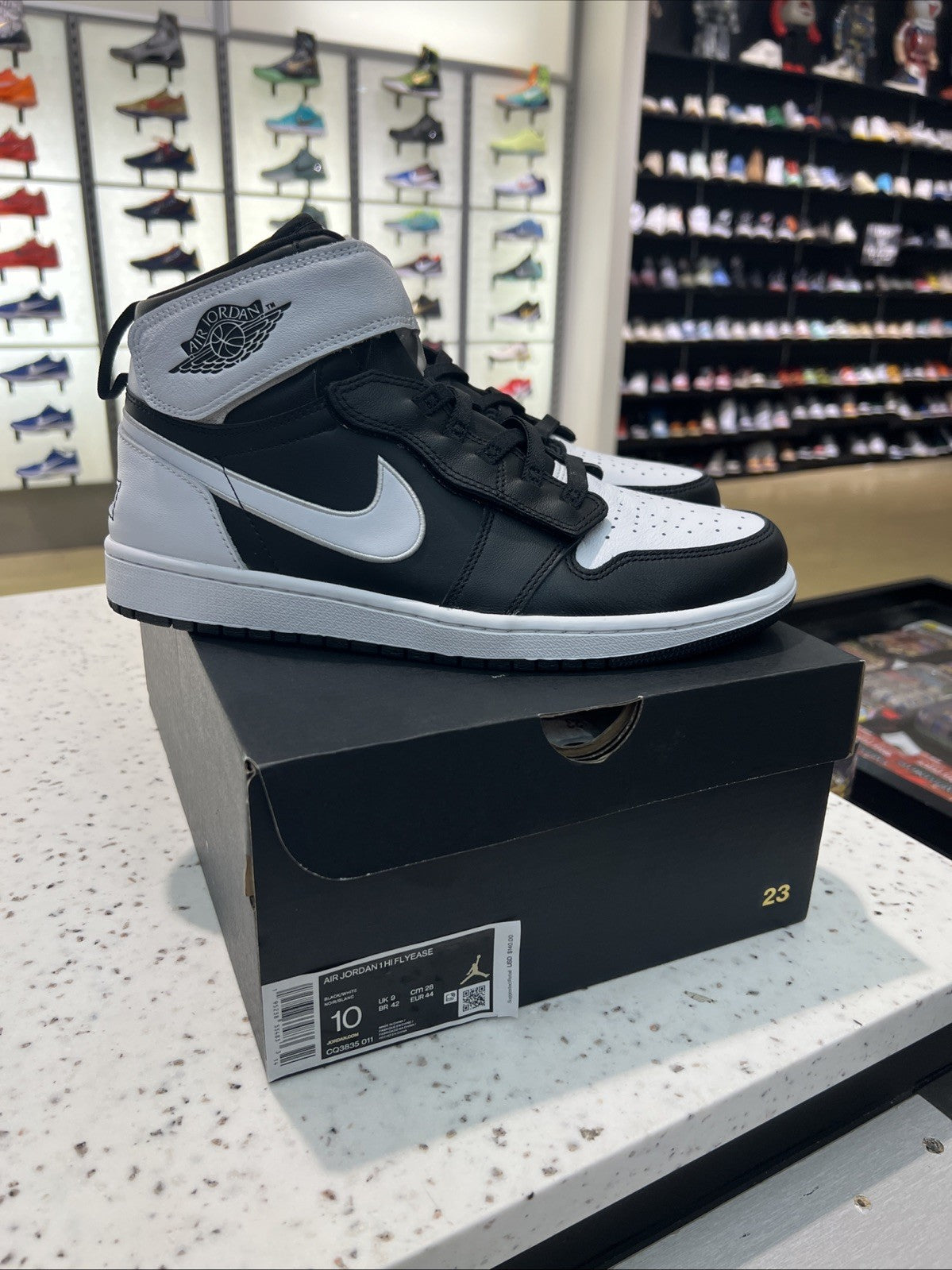 Air Jordan 1 FlyEase High Black White Sz 10