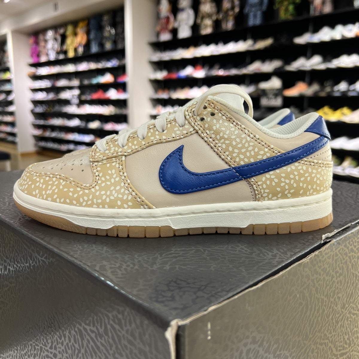 Nike Dunk Low Montreal Bagel Sesame Sz 4.5