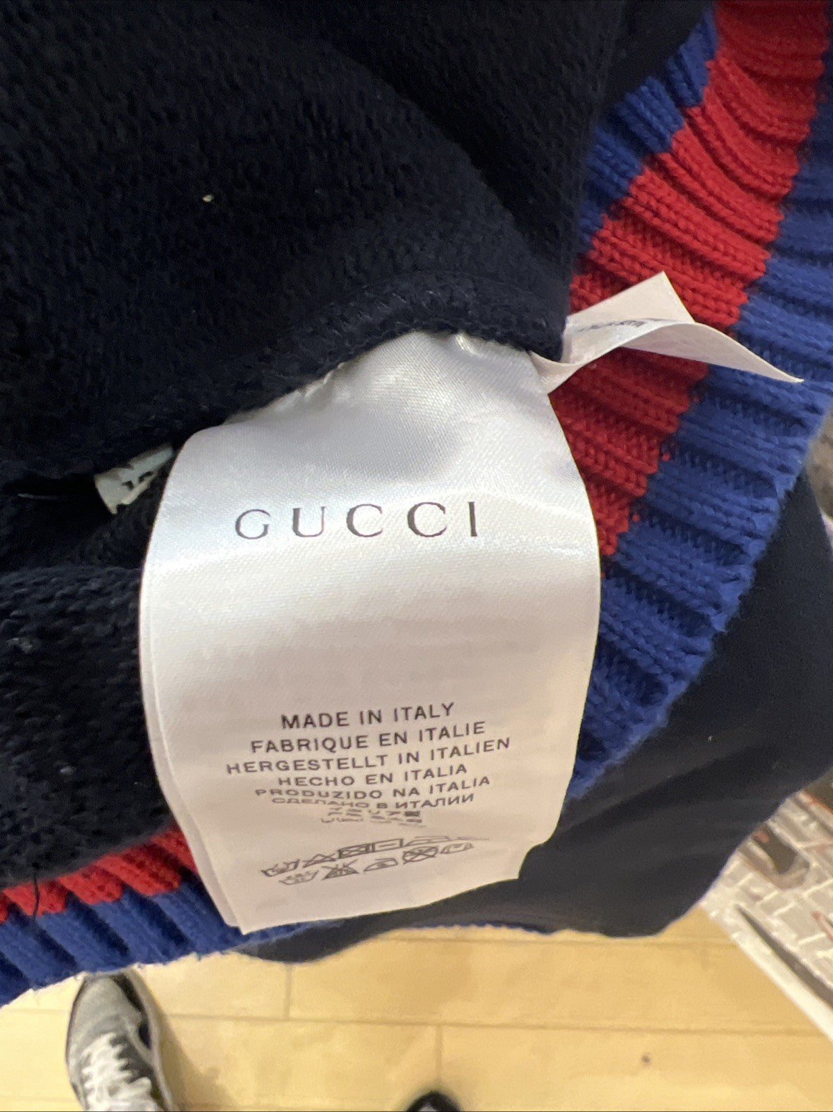 GUCCI SWEAT SUIT KIDS SZ 10