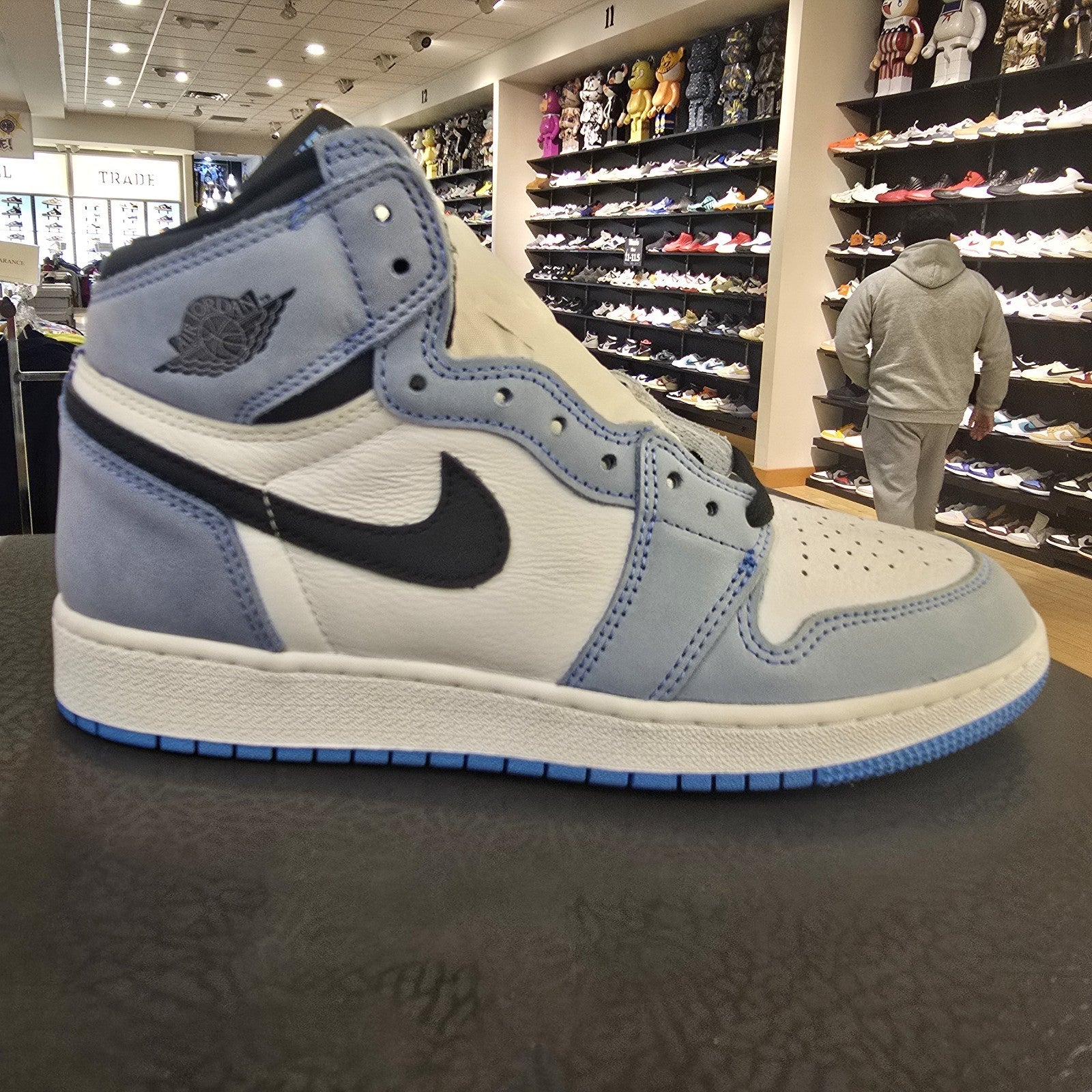 Size 7Y - Jordan 1 Retro OG High University Blue