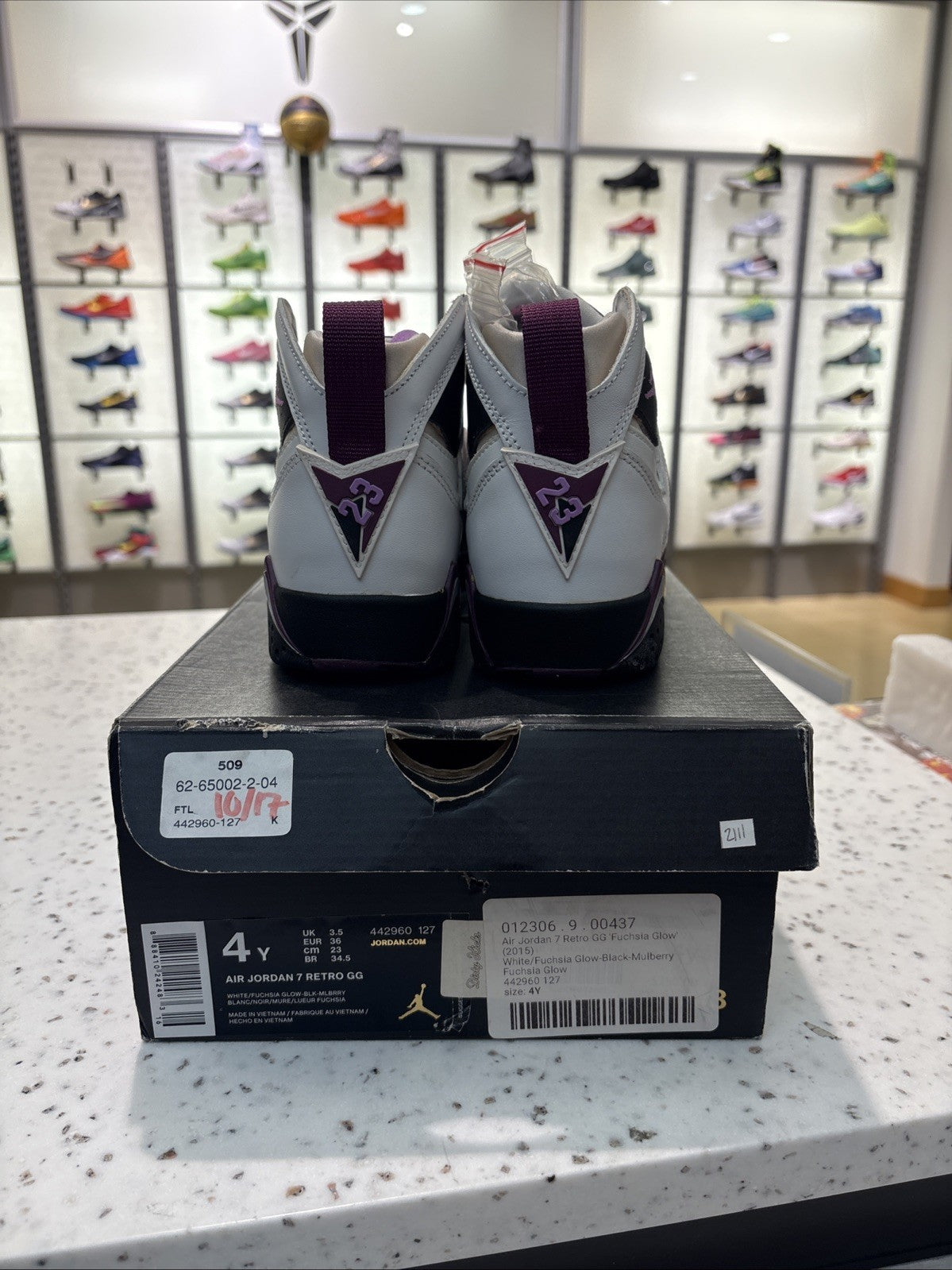 Jordan Retro 7 ‘Fuschia’ Size 4Y DEFECT