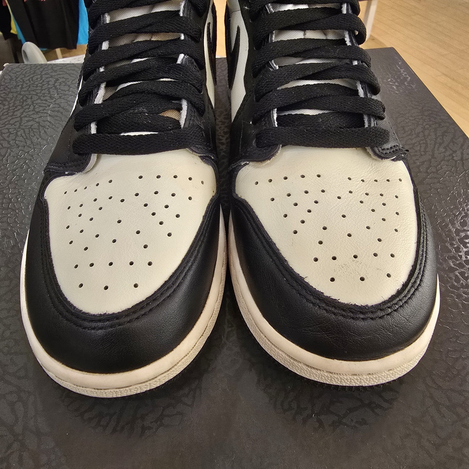 Size 7Y - Jordan 1 Retro OG High Dark Mocha GS