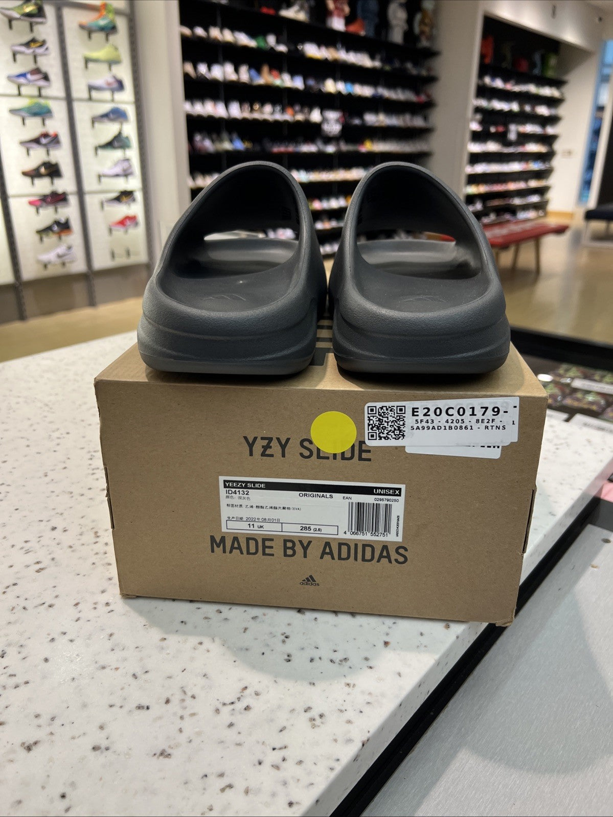 Adidas Yeezy Slide Granite (ID4132) Sz 11