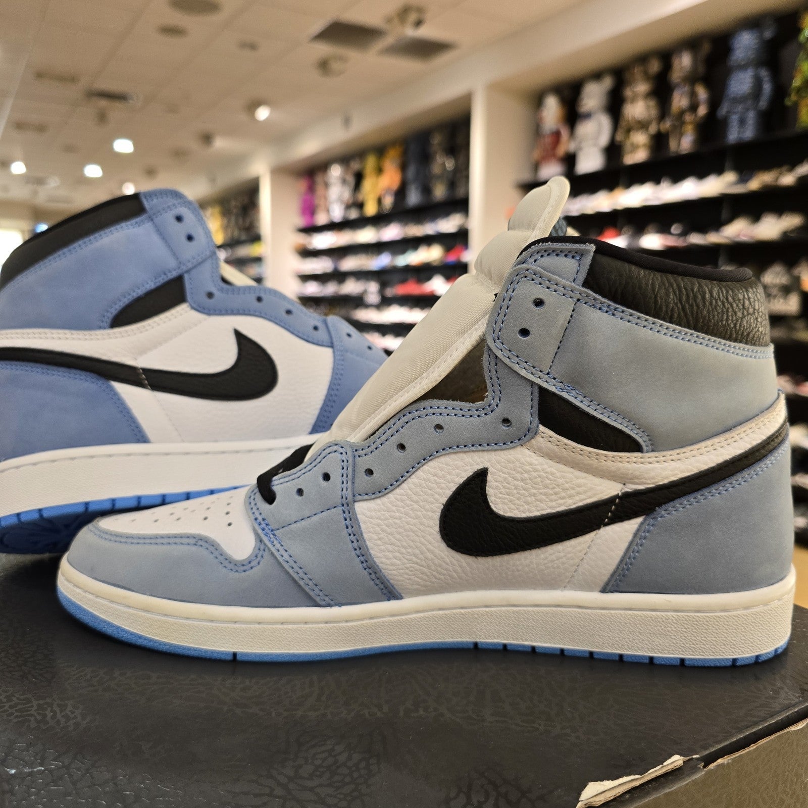 Size 13 - Jordan 1 Retro OG High University Blue (Yellowing)