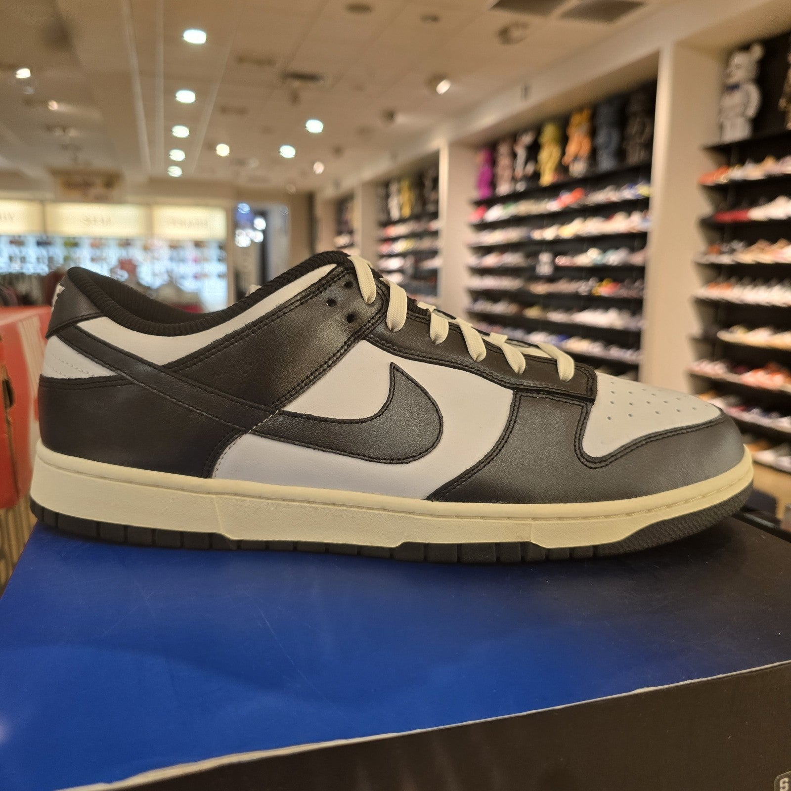 Nike Dunk Low PRM "Vintage Panda" Black White Sz 15.5W/14M