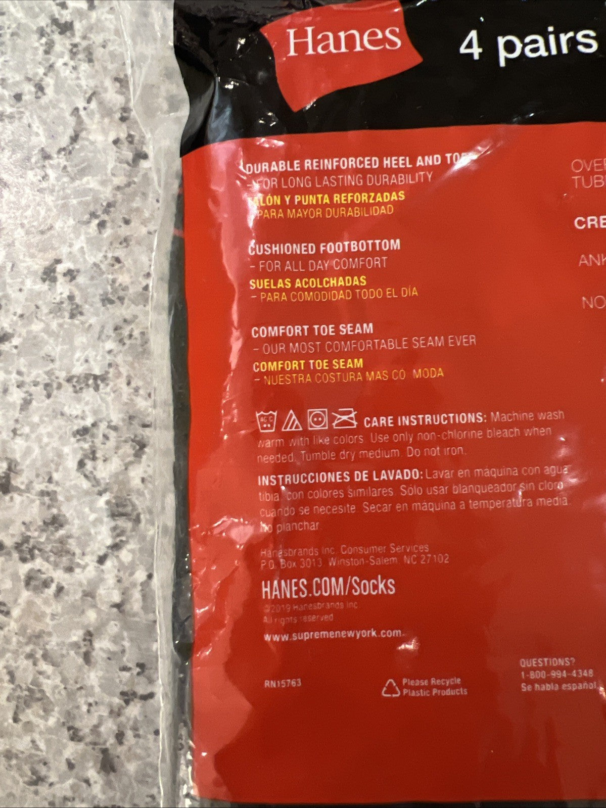 Supreme X Hanes Crew Socks - White/Black Sz 6-12