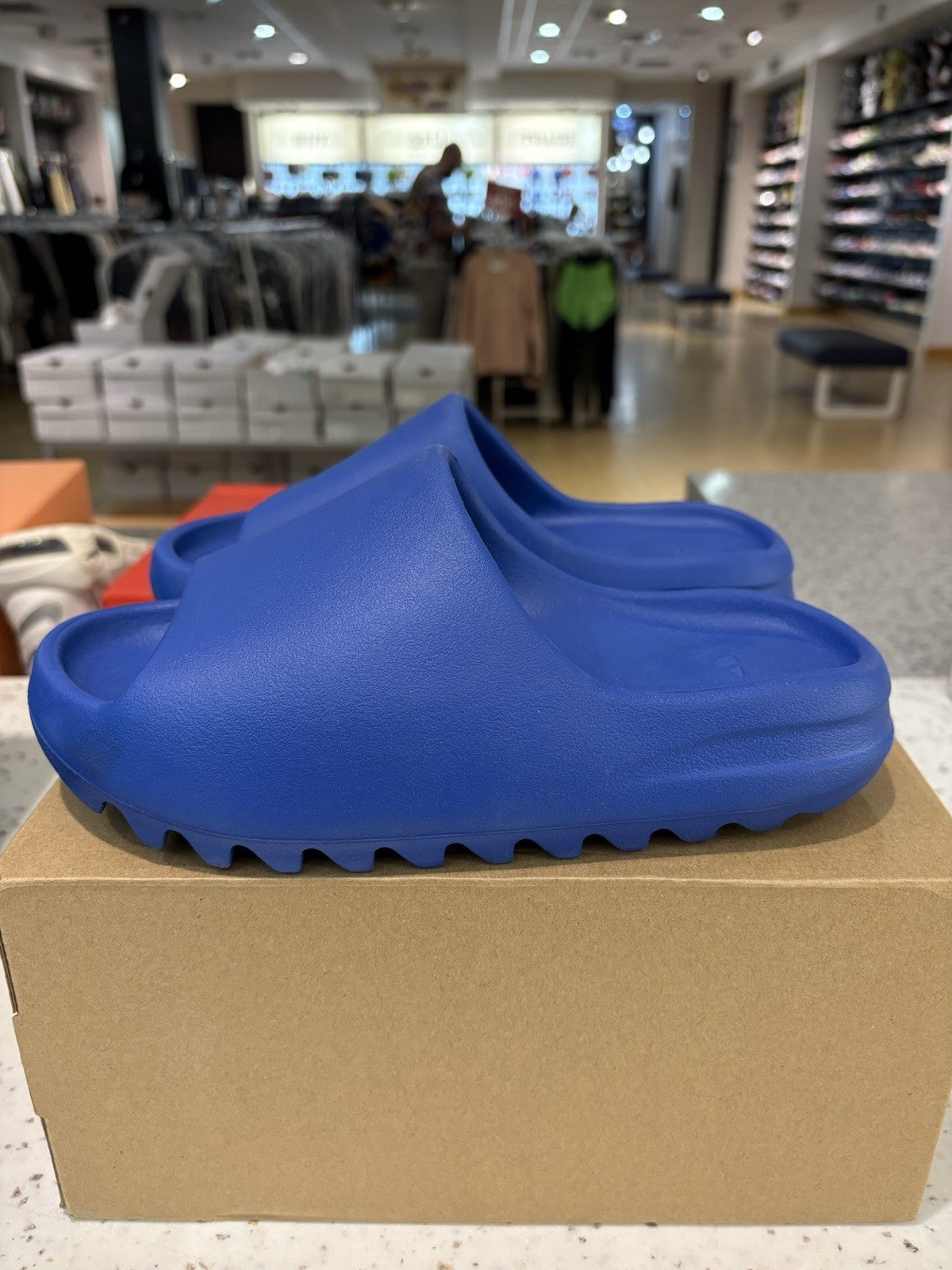 adidas Yeezy Slide Azure Size 6 DEFECT