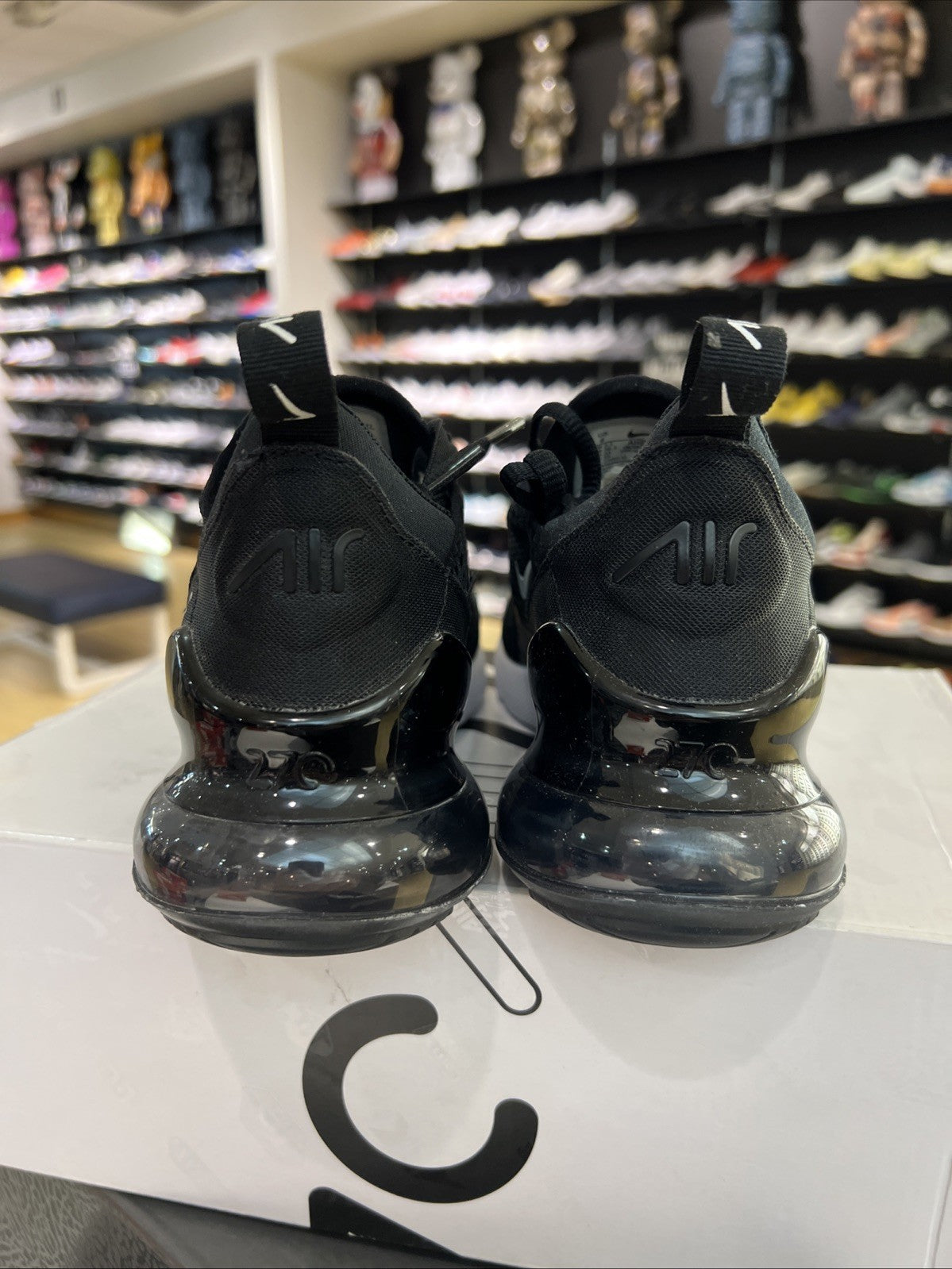 Nike Air Max 270 Black Anthracite Women’s Sz 6 DEFECT