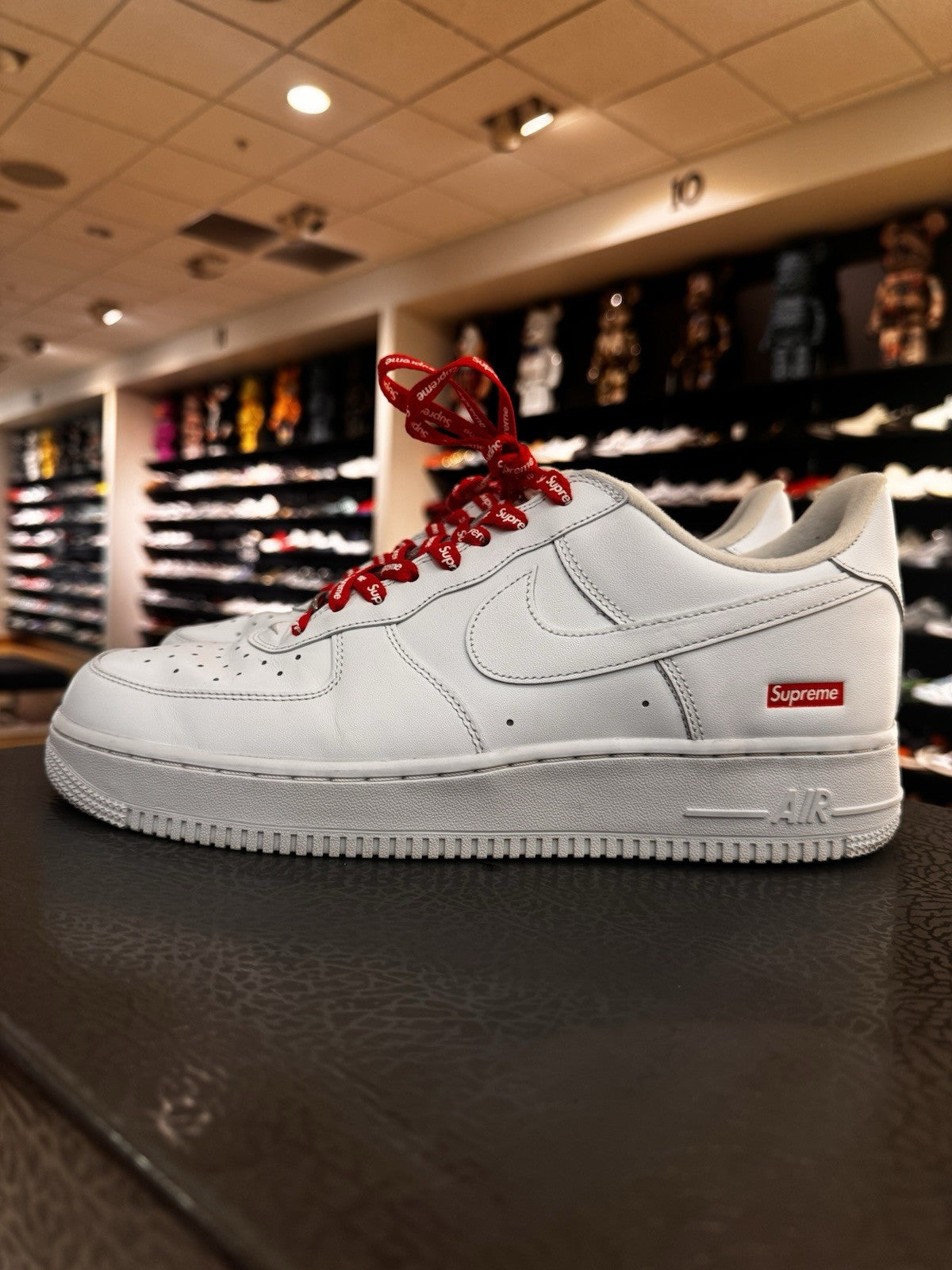 Nike Air Force 1 x Supreme Low Box Logo White Size 10.5