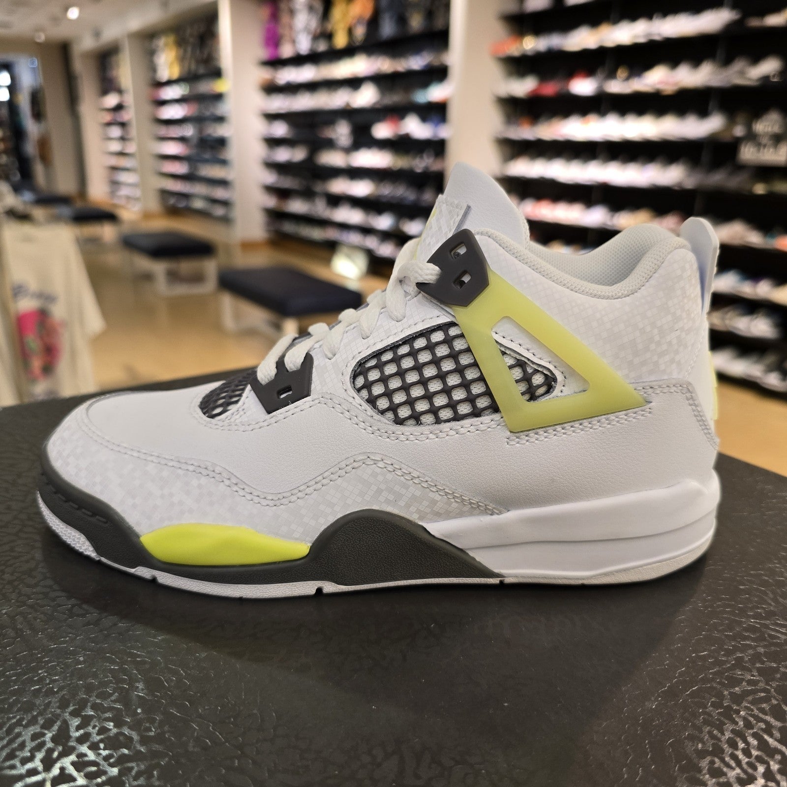 Size 2.5Y - Air Jordan 4 Lemon Twist PS