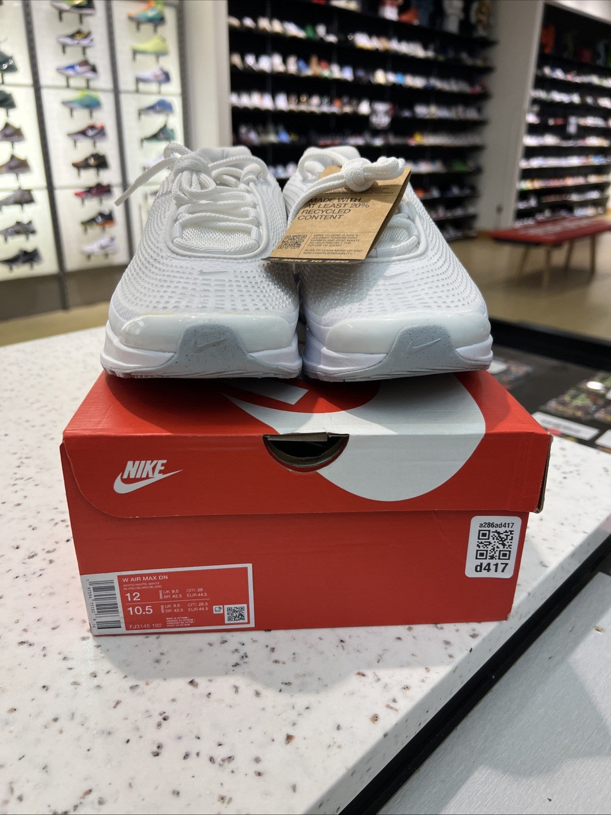 Nike Air Max DN Sneakers Womens Sz 12/10.5M