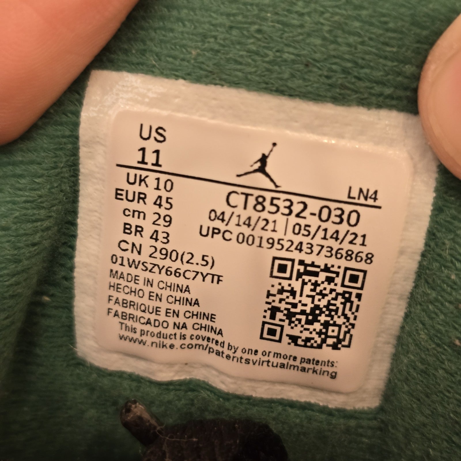Size 11 - Jordan 3 Retro Mid Pine Green