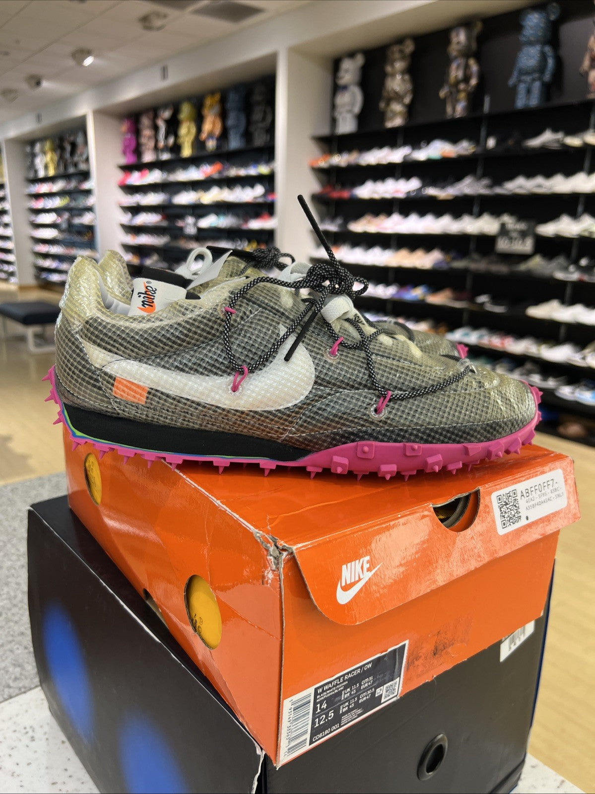 Off-White x Nike Waffle Racer Fuchsia Womens Sz 14/12.5M DEFECT YELLOWING