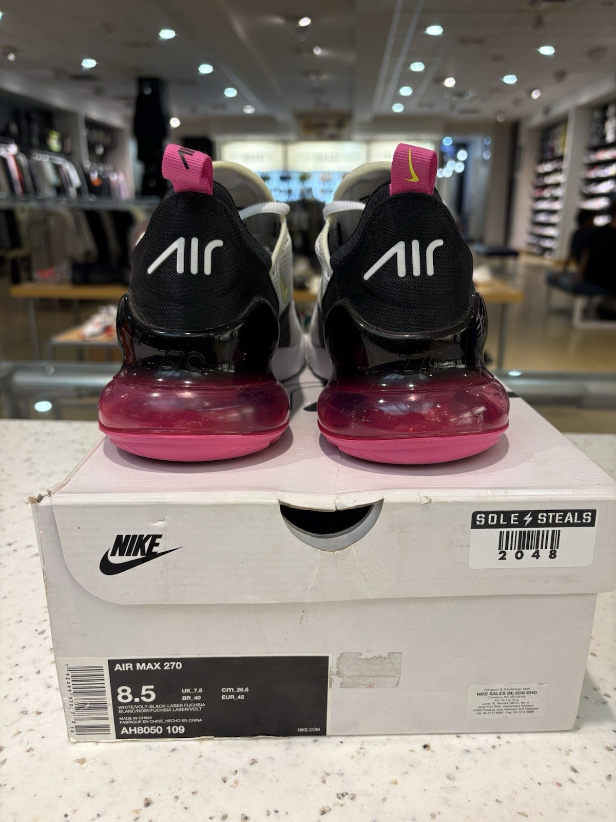Nike Air Max 270 Volt Fuchsia Size 8.5
