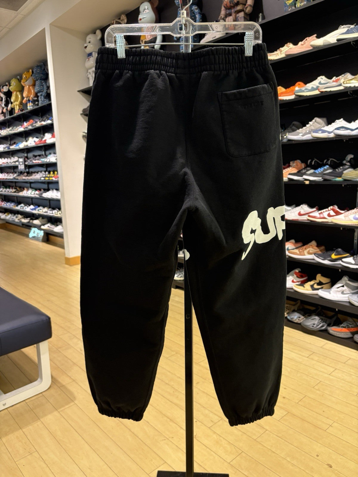 Supreme Thrasher Sweatpant Black Size M