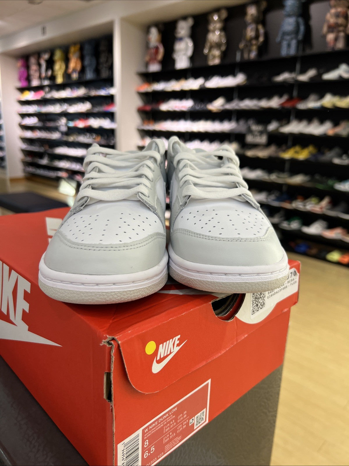 Nike Dunk Low Photon Dust White Womens Sz 8