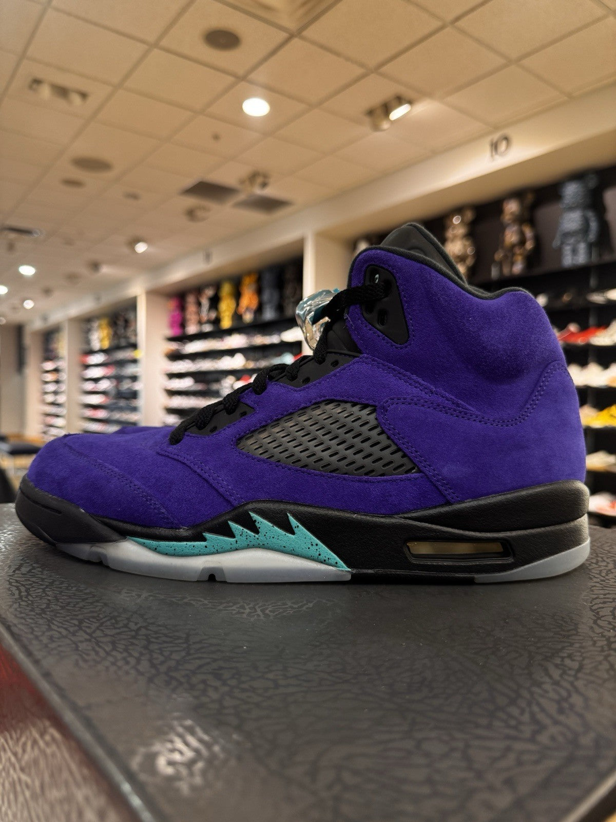 Jordan 5 Retro Alternate Grape 2020 Size 11