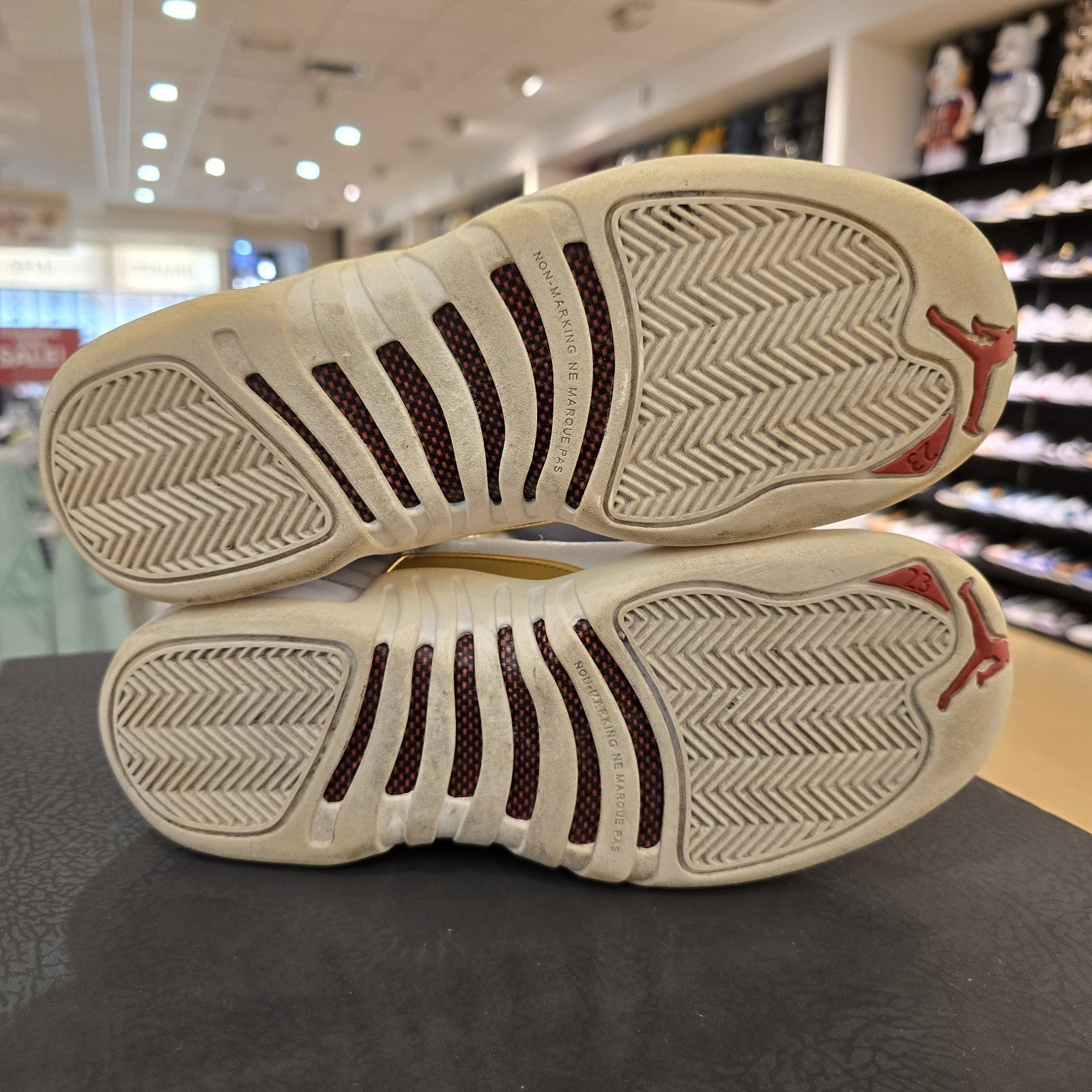 Size 6.5Y (GS) - Jordan 12 Retro Mid FIBA