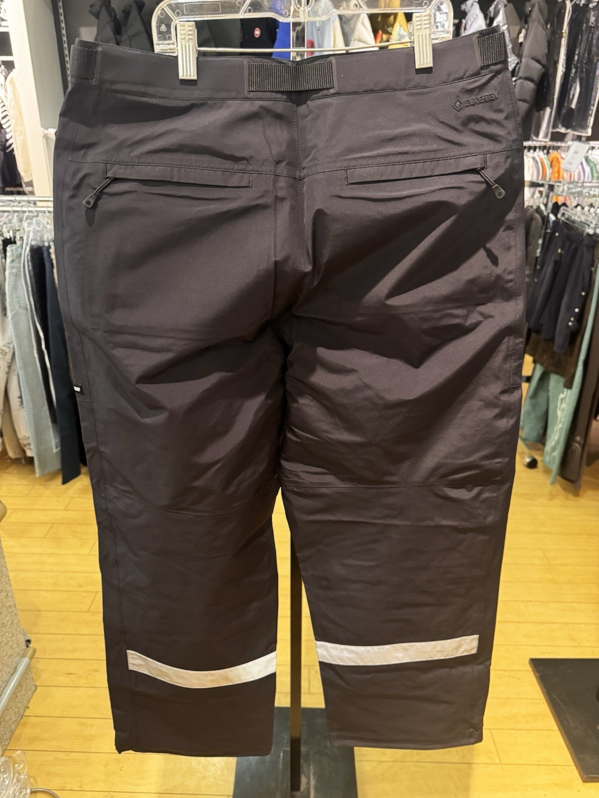 Supreme Gore-Tex Pant FW24 Black Size 32