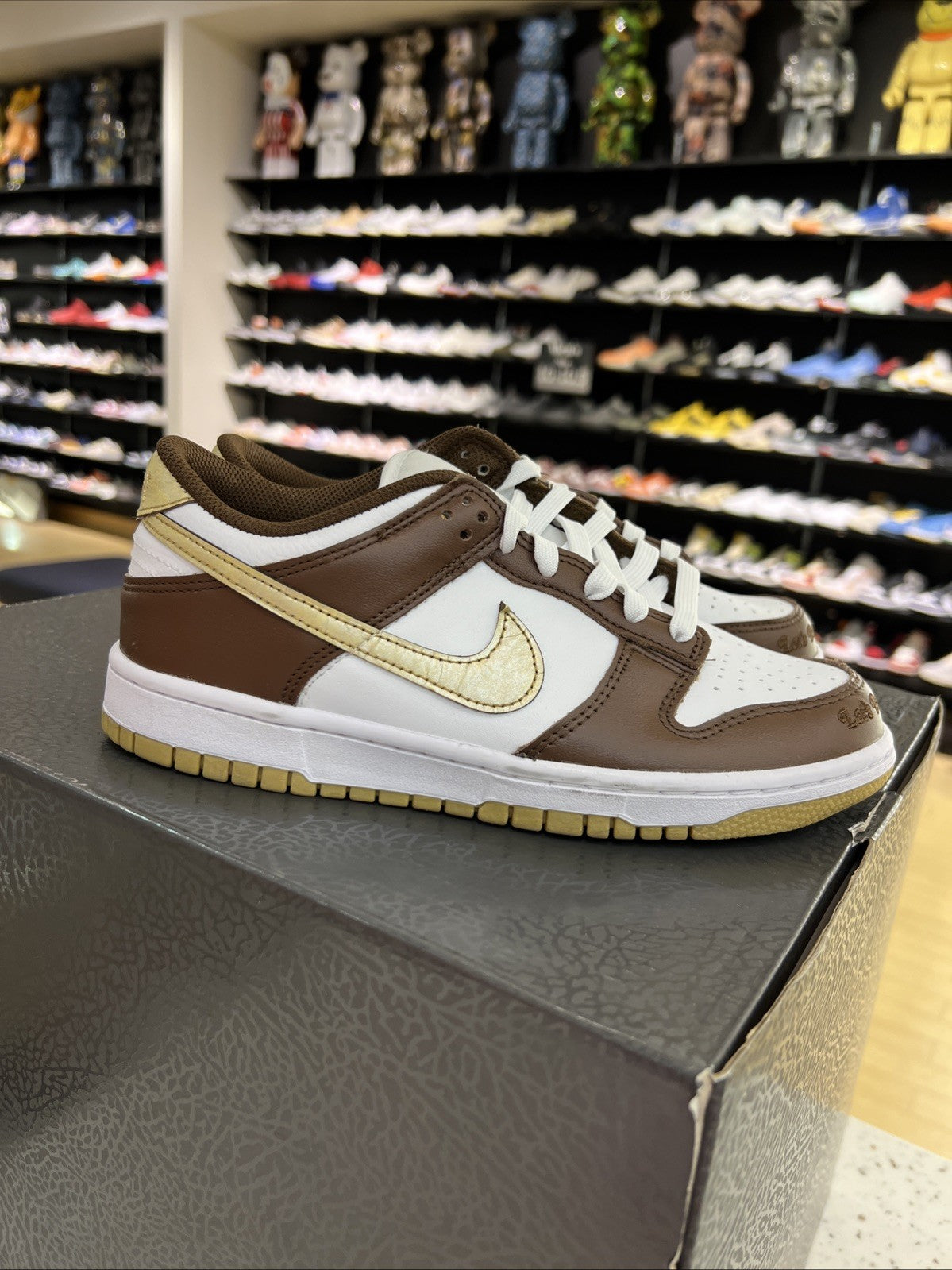 Nike Dunk Low Cacao Wow Metallic Gold Sz 7Y