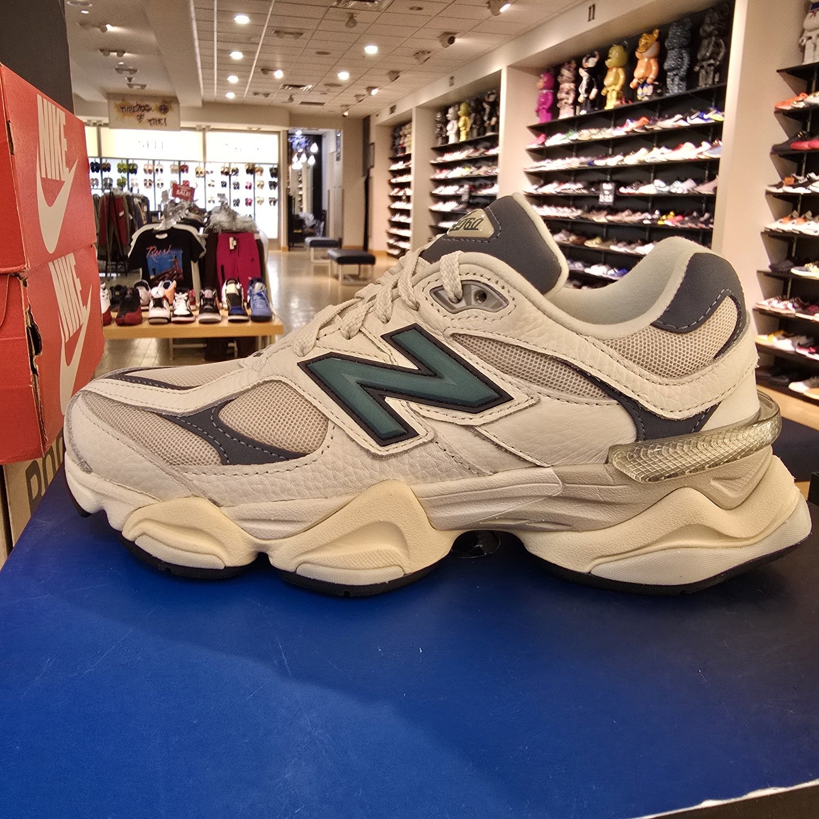 New Balance 9060 New Spurce SZ 5