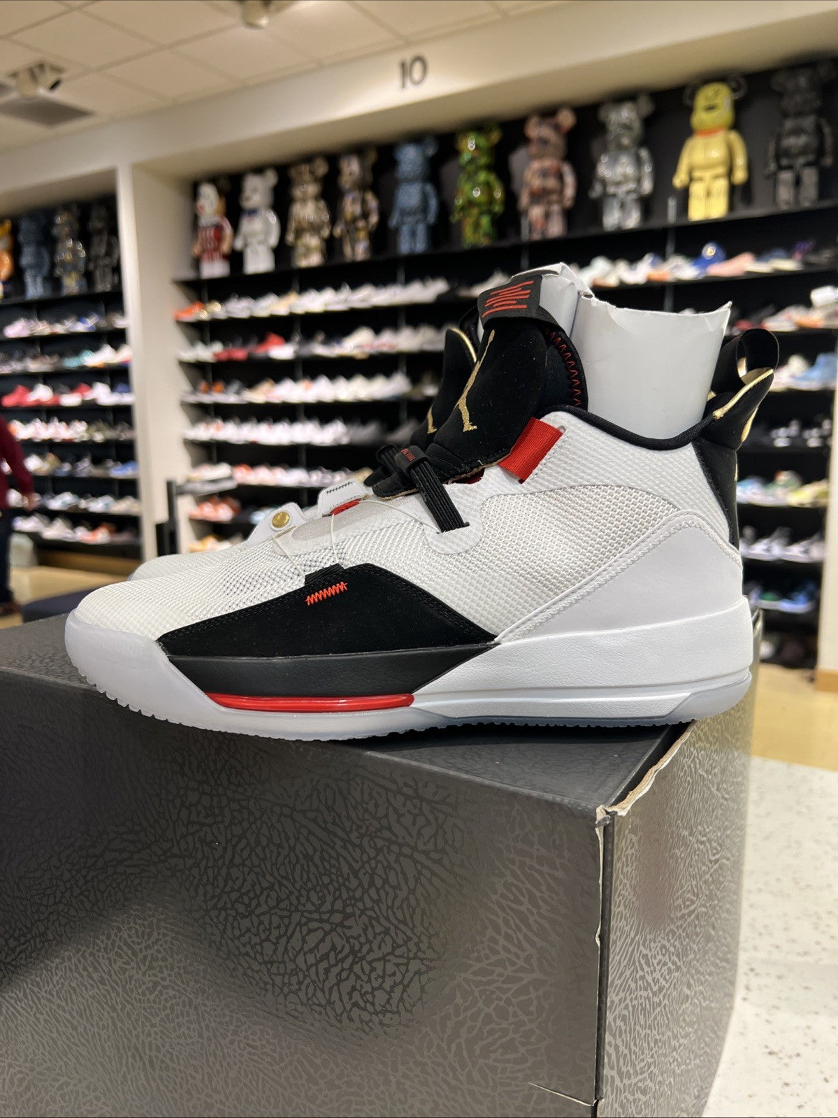 Air Jordan 33 Future of Flight Sz 10.5 DEFECT