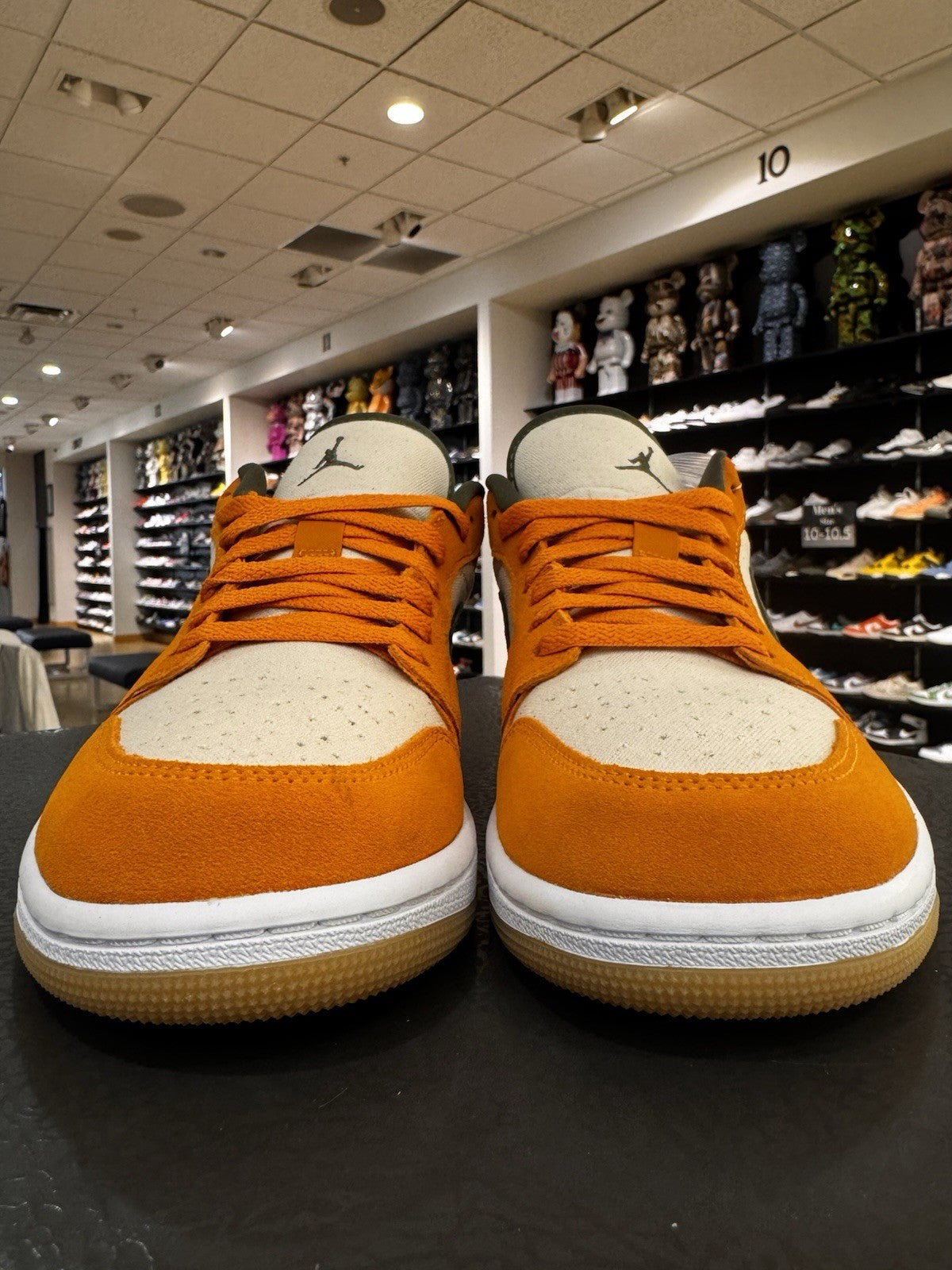 Air Jordan 1 SE Low Light Curry Size 10