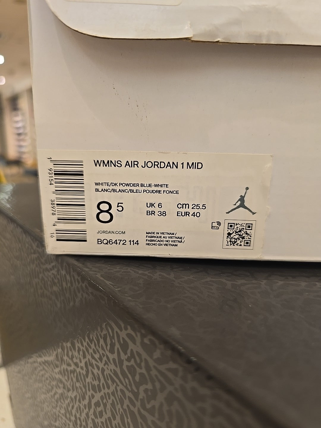 Size 8.5 - Air Jordan 1 Mid UNC Women's (Yellowing)