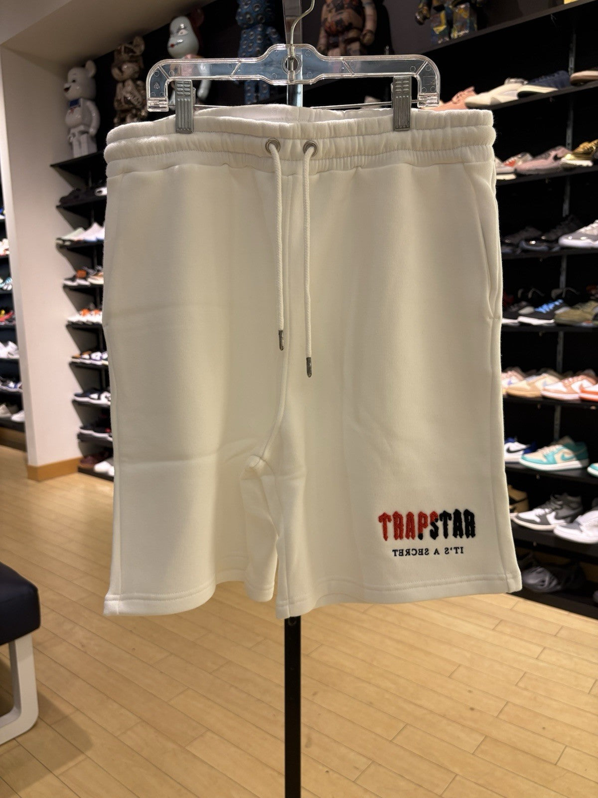 Trapstar Chenille Decoded Shorts White/Red Size L