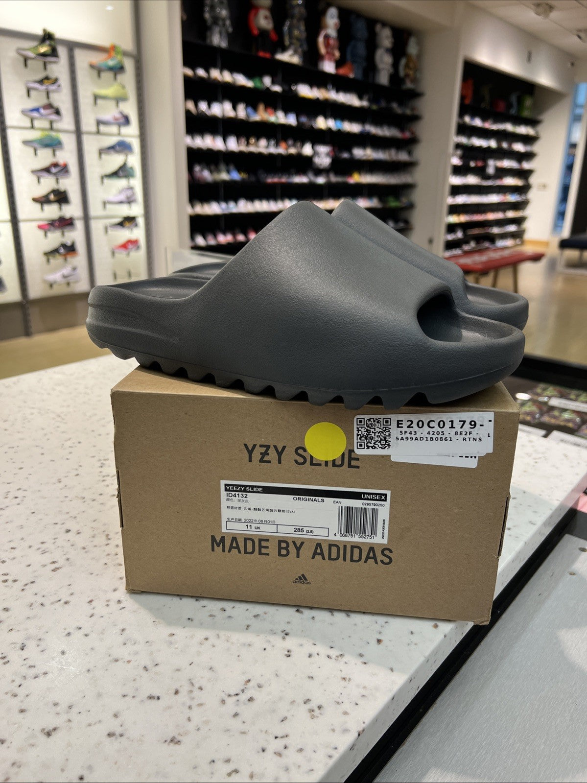 Adidas Yeezy Slide Granite (ID4132) Sz 11