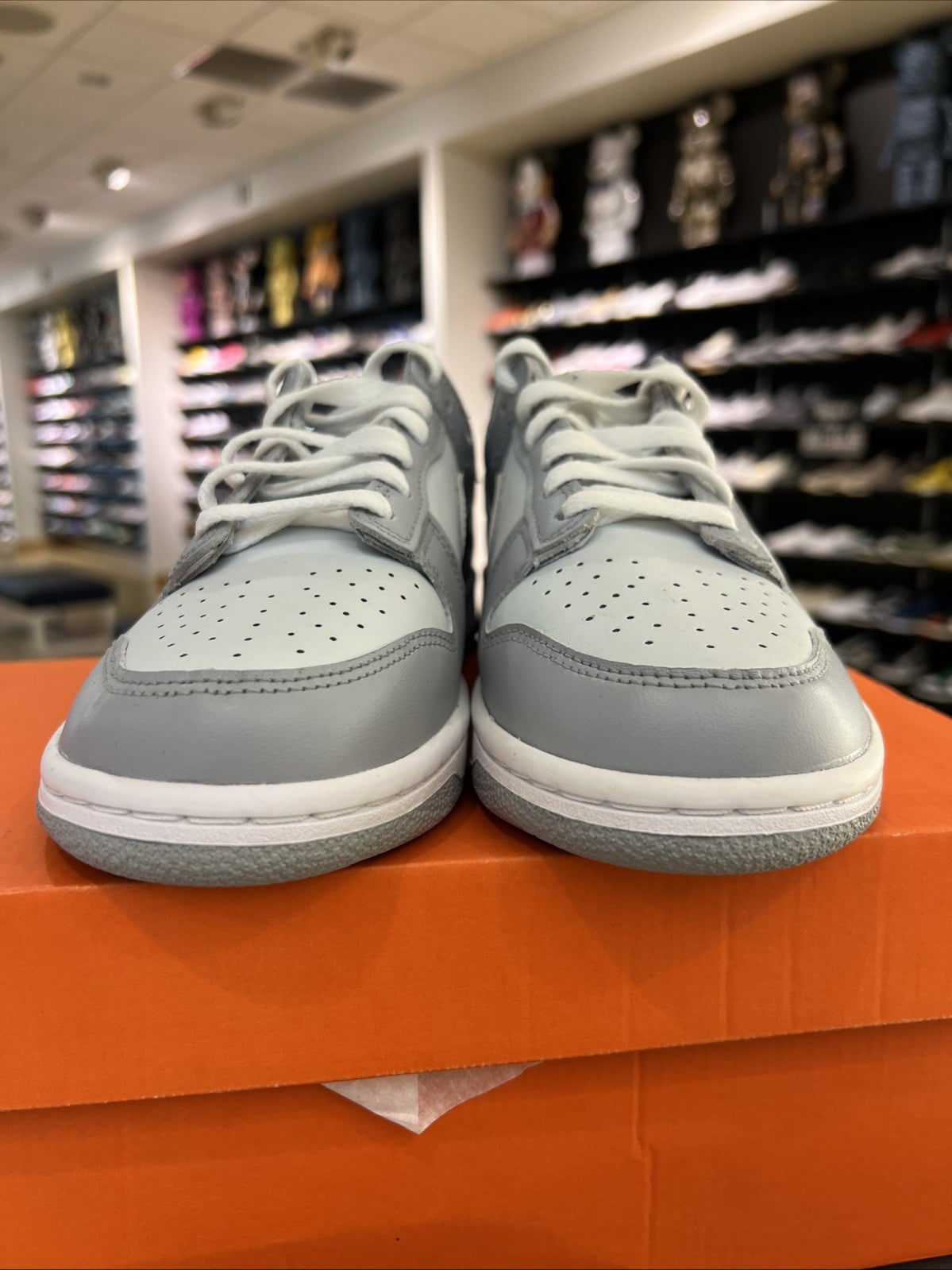 Nike Dunk Low Pure Platinum Wolf Grey White Sz 6.5Y DEFECT MARKS & REP BOX