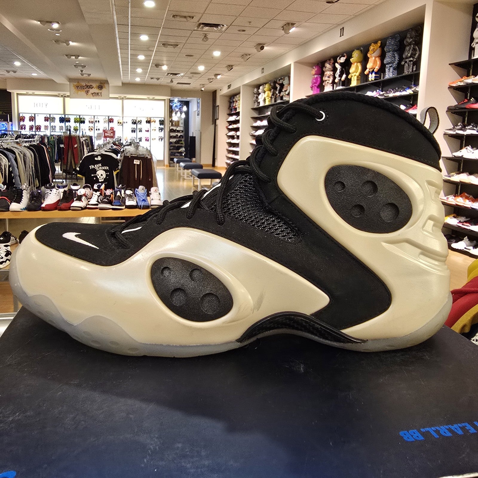 Size 12 - Nike Zoom Rookie White Black