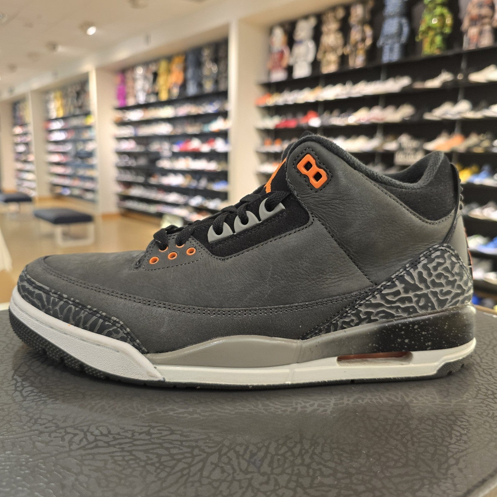 Size 11 - Jordan 3 Retro 2023 Fear Used