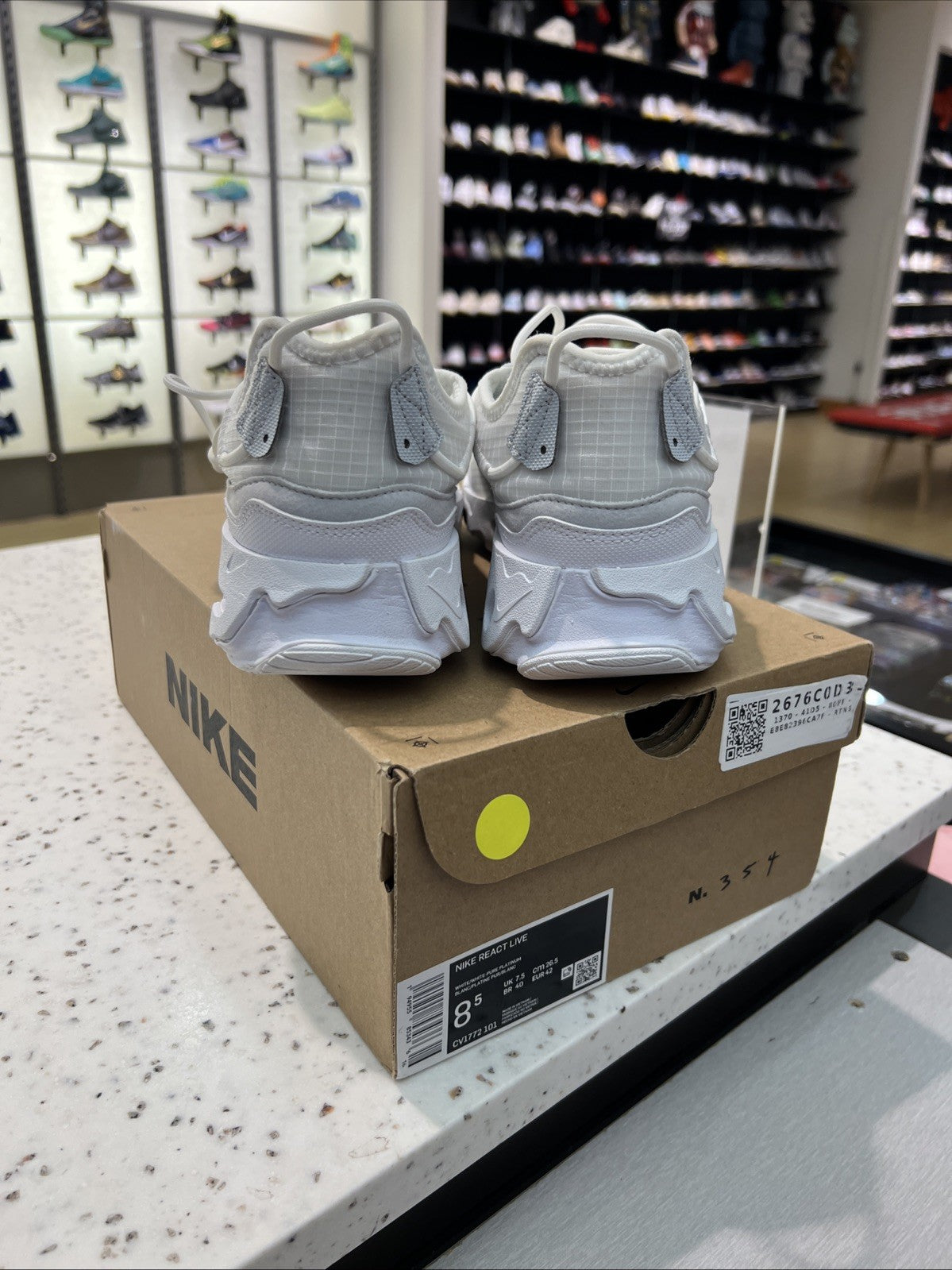Nike React Live White Pure Platinum Sz 8.5