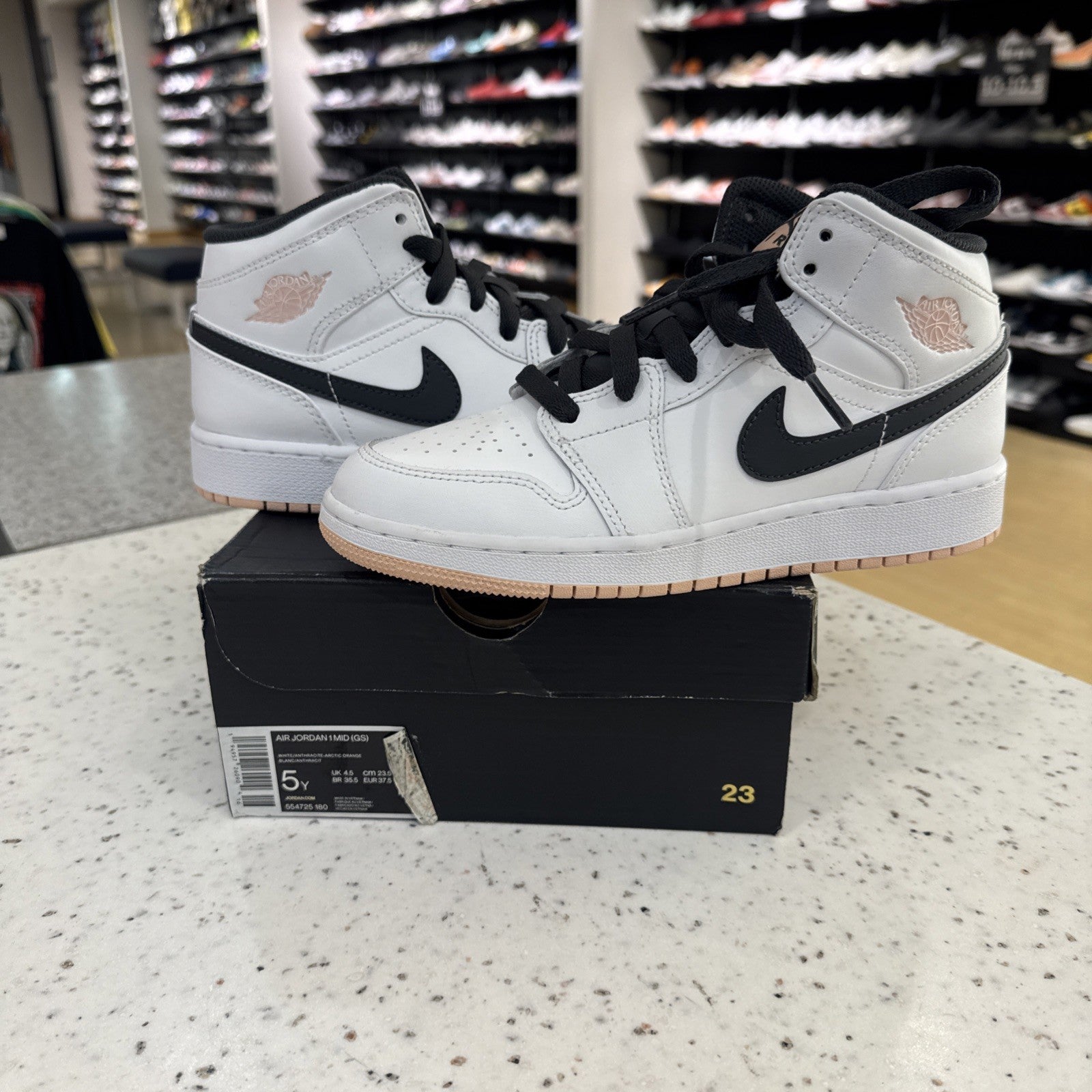 Nike Air Jordan 1 Mid TD Arctic Orange 554725-180 Size 5Y