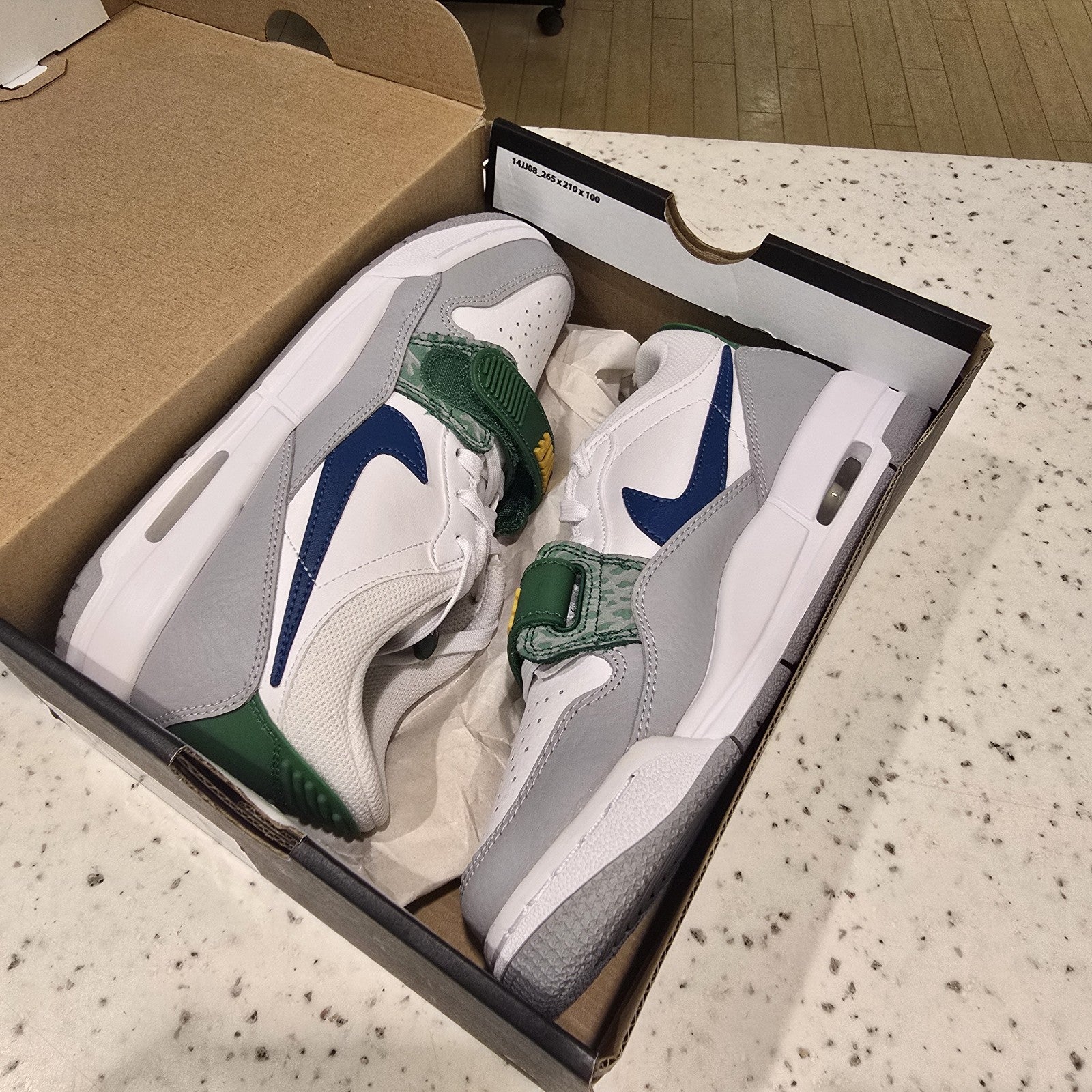 Size 5.5Y - Jordan Legacy 312 Low White Pine Industrial Blue (GS) CD9054-140