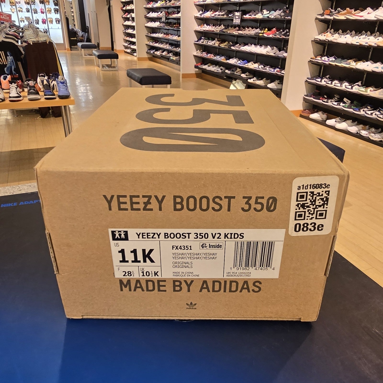 Adidas Yeezy Boost 350 V2 Yeshaya Kids SZ 11K