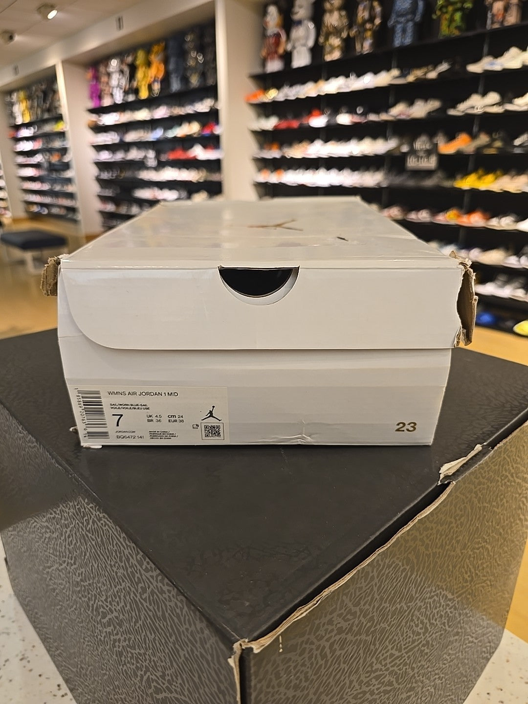 Size 7 - Air Jordan 1 Mid University Blue Women's