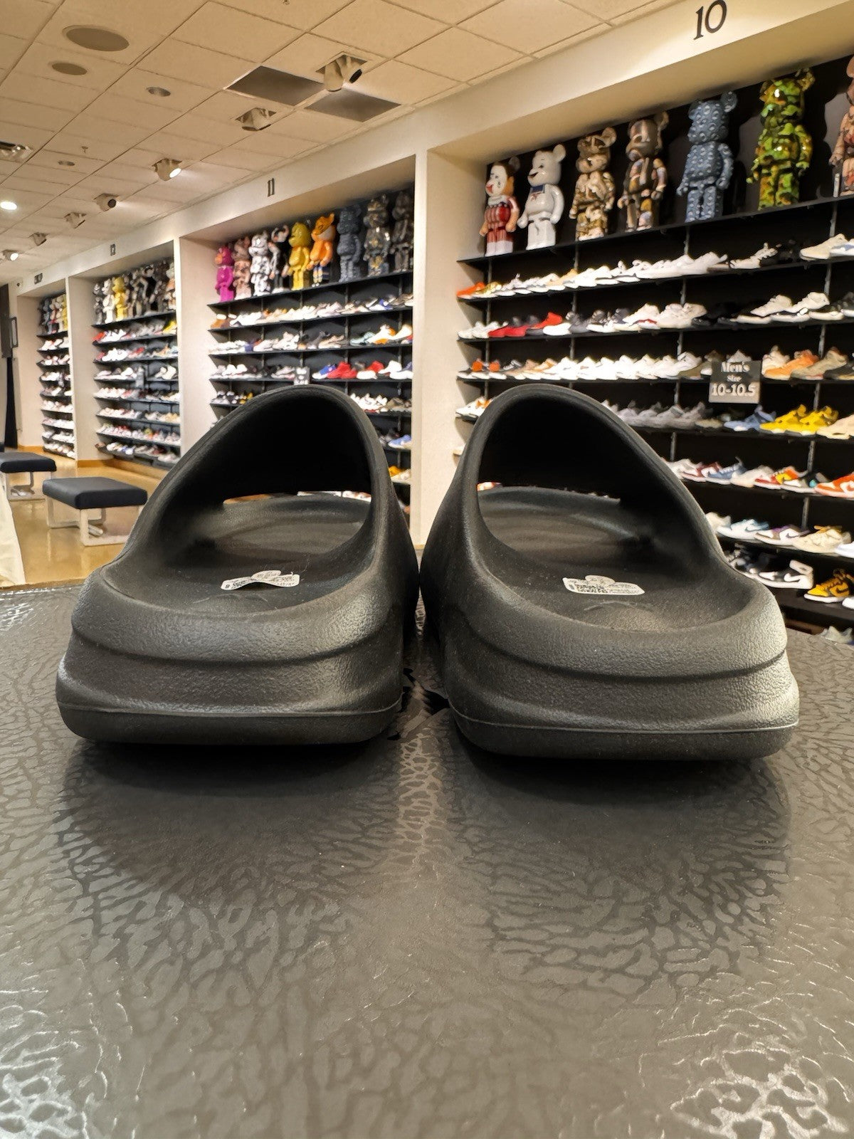 Adidas Yeezy Slide Onyx US Size 7