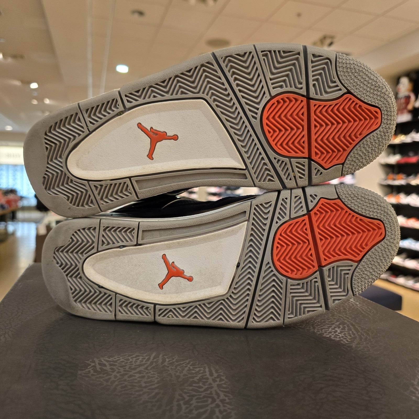 Size 9.5 - Jordan 4 Winter Loyal Blue 2019