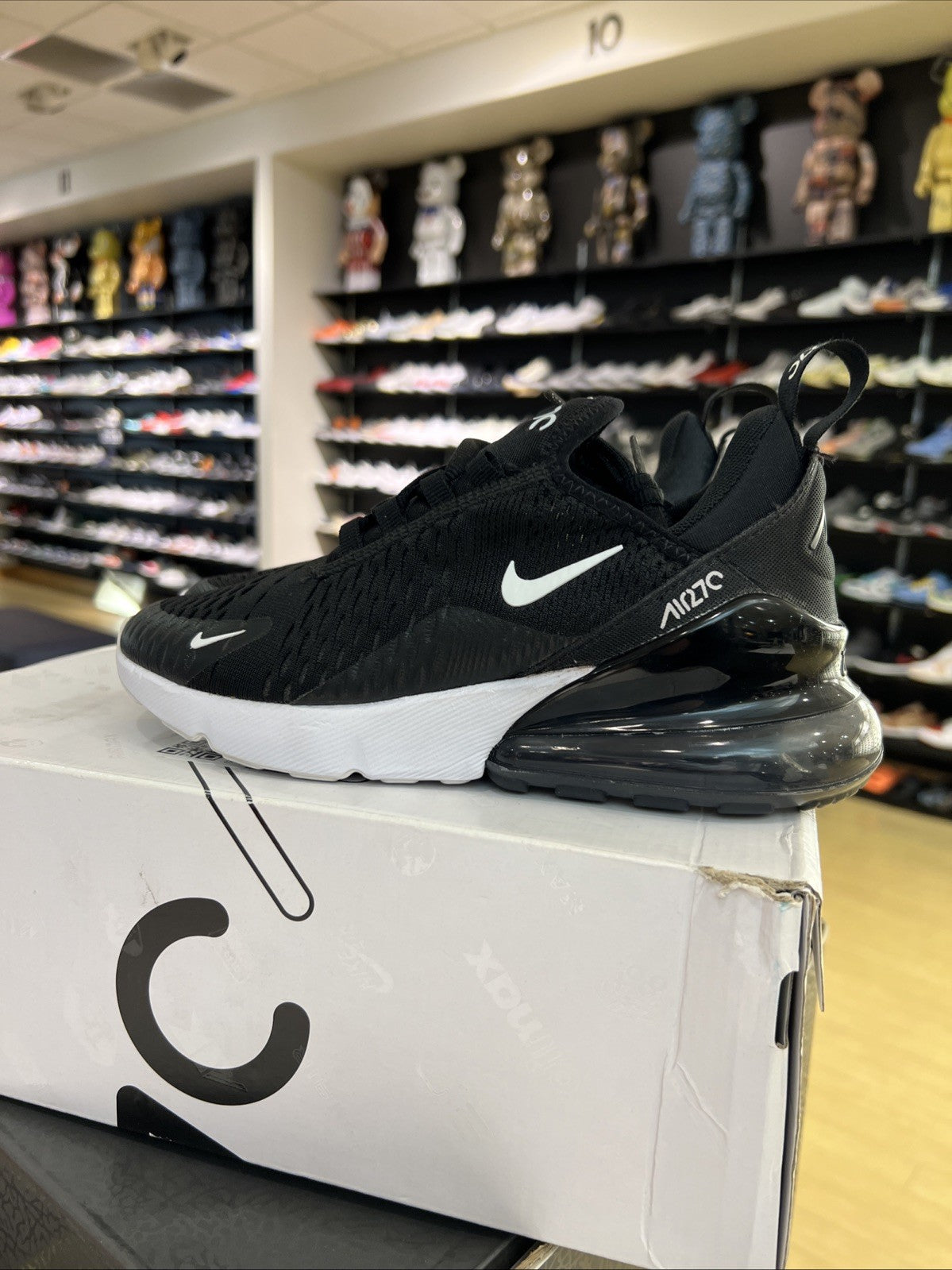 Nike Air Max 270 Black Anthracite Women’s Sz 6 DEFECT