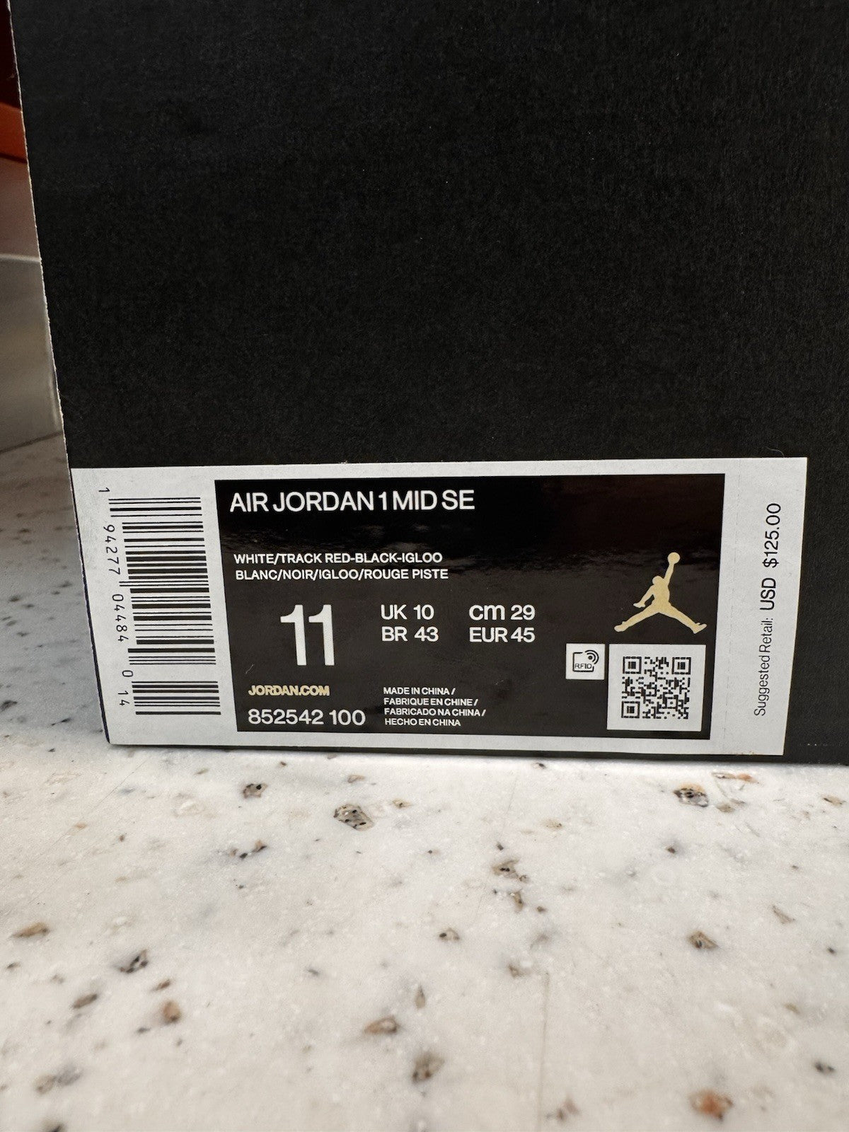 Air Jordan 1 SE Mid Red Black Toe Size 11