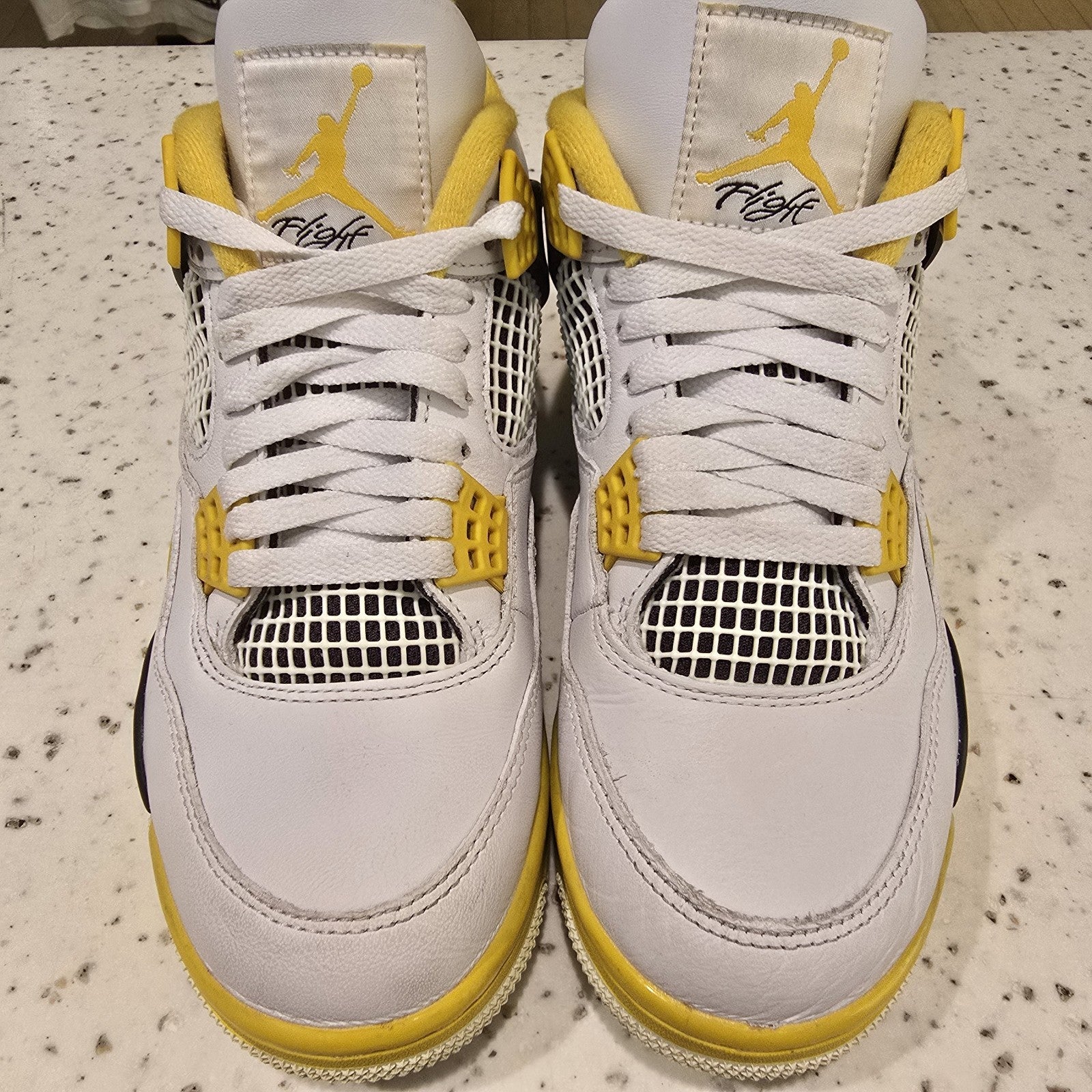 Size 8 - Women's Air Jordan 4 Retro Vivid Sulfur AQ9129-101